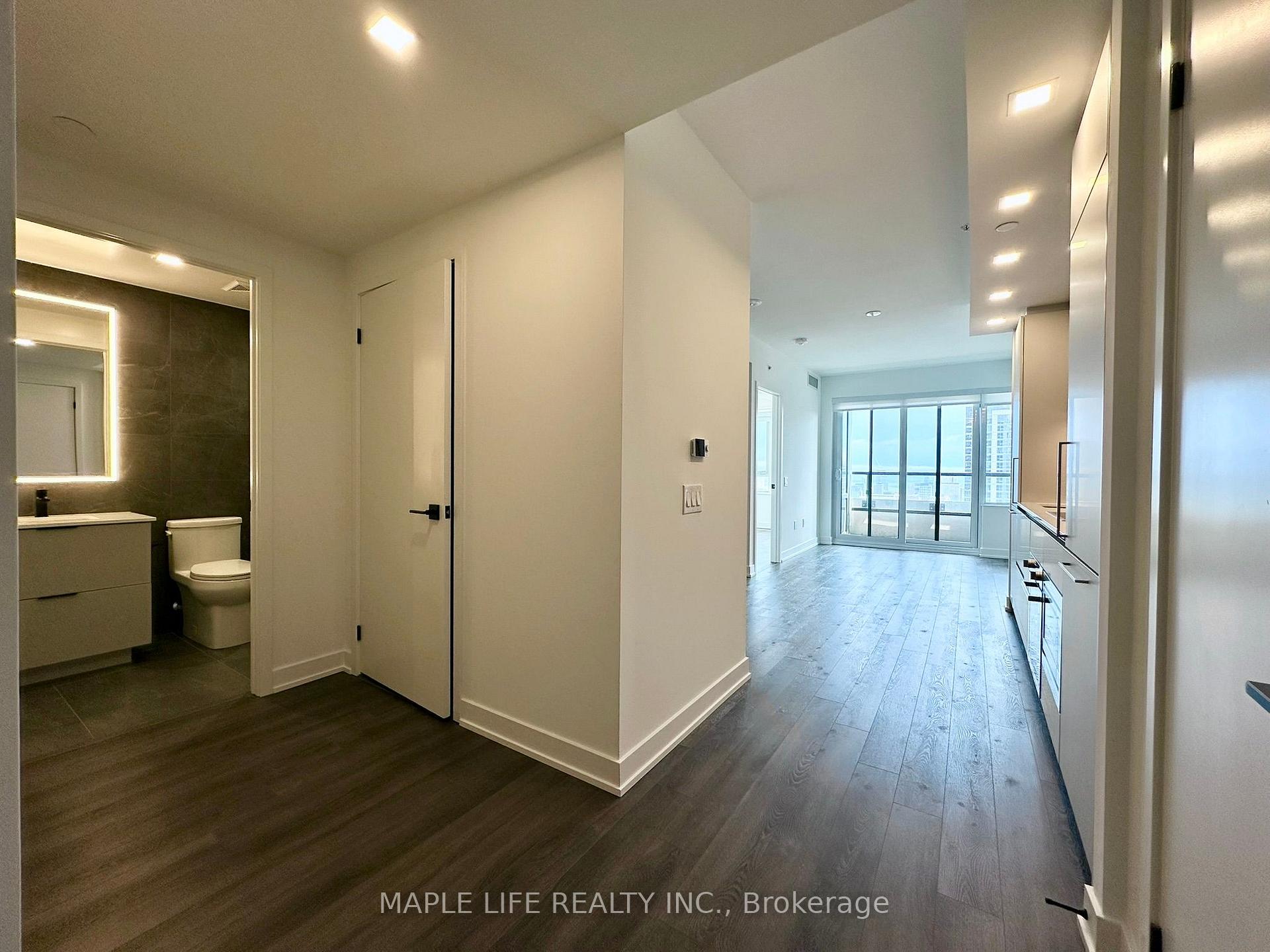 Photo 4 of Unit 3501, 609 Sherbourne Street, Toronto, North St. James Town — HOMEH