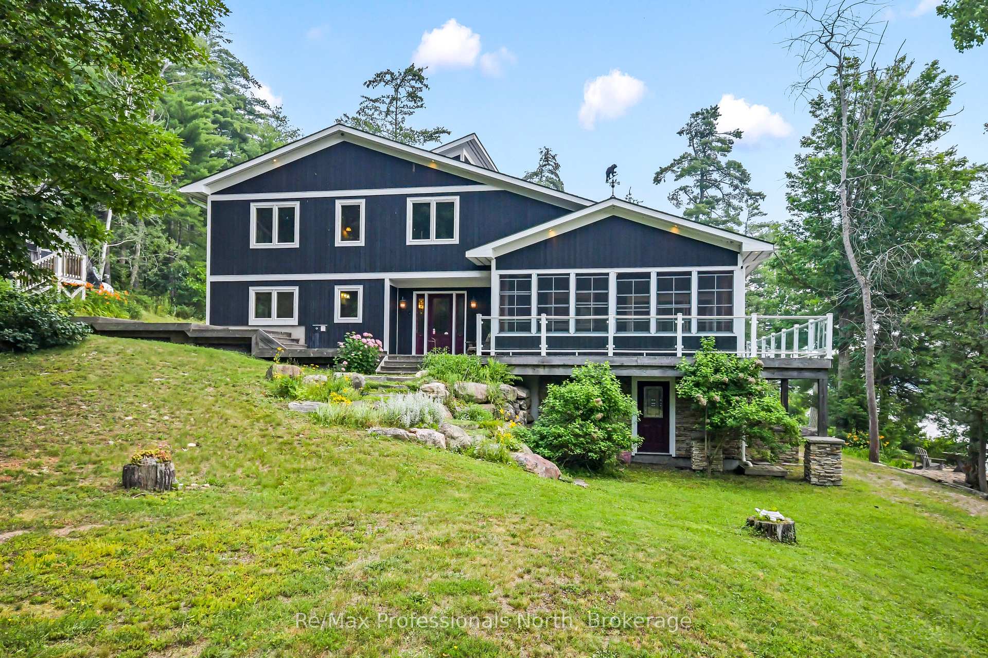 Photo 3 of 1064 Road 3200, Gravenhurst, Muskoka (S) — HOMEH