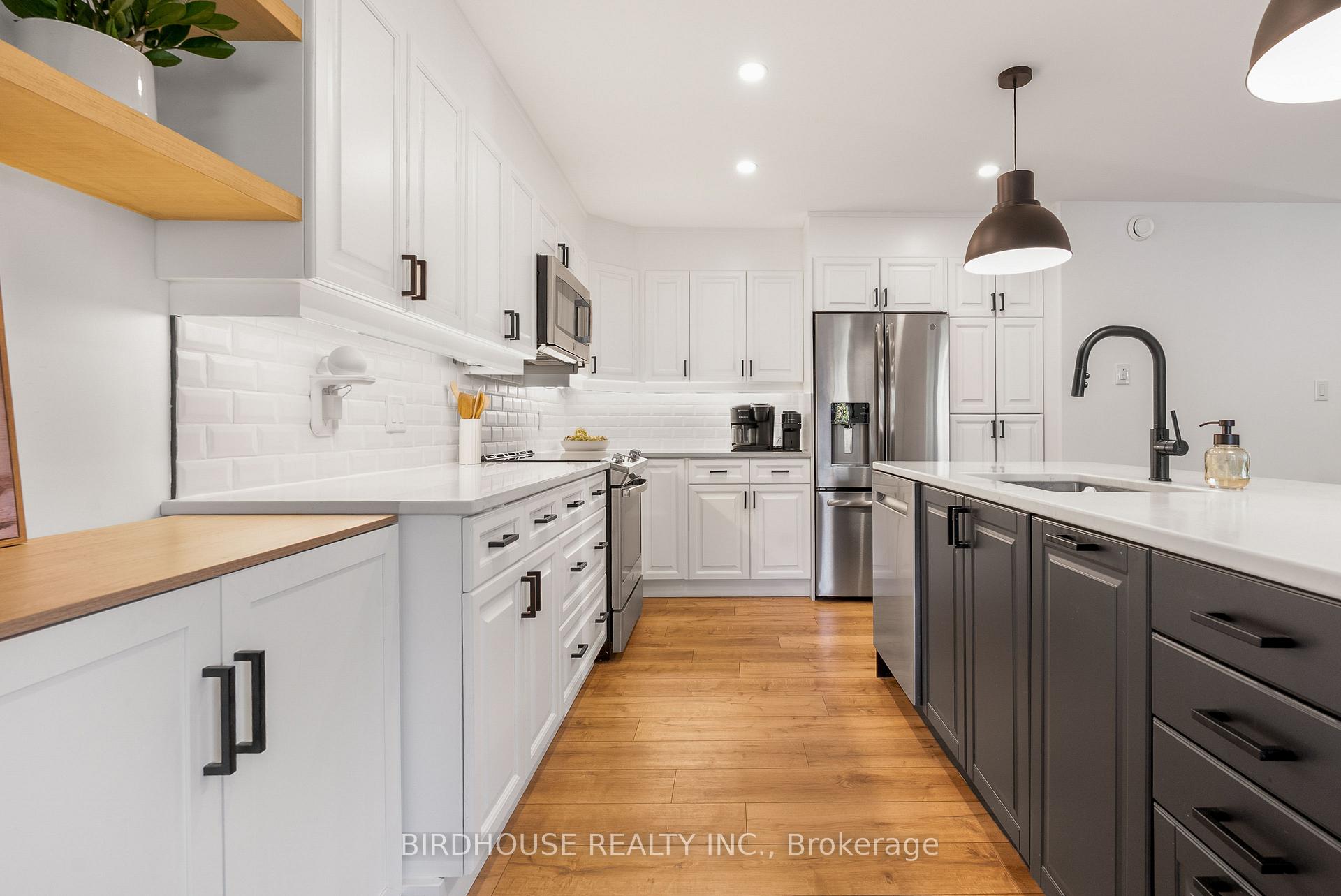 Photo 10 of 50 Birch Crescent, Kawartha Lakes, Bobcaygeon — HOMEH