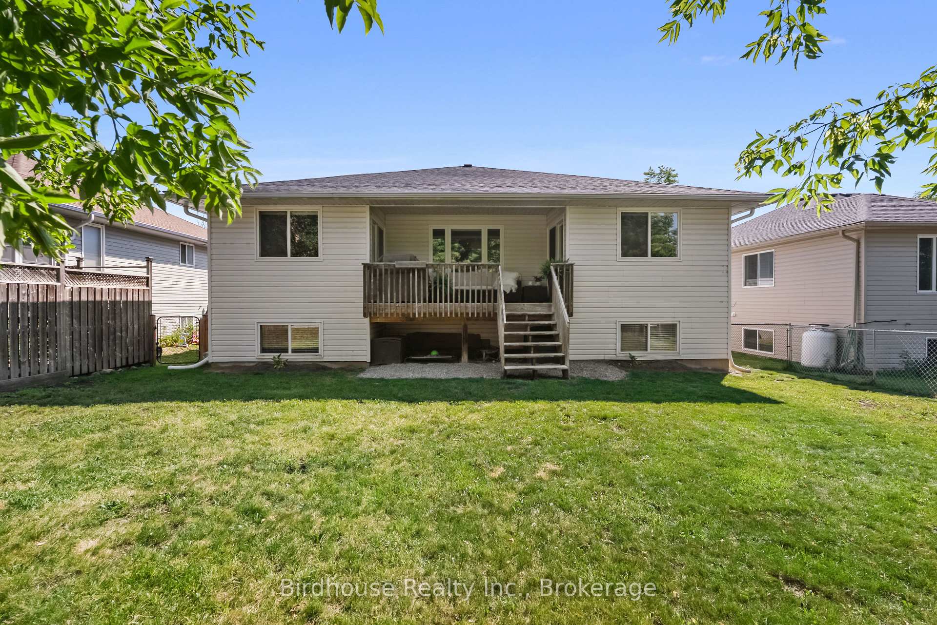 Photo 30 of 50 Birch Crescent, Kawartha Lakes, Bobcaygeon — HOMEH