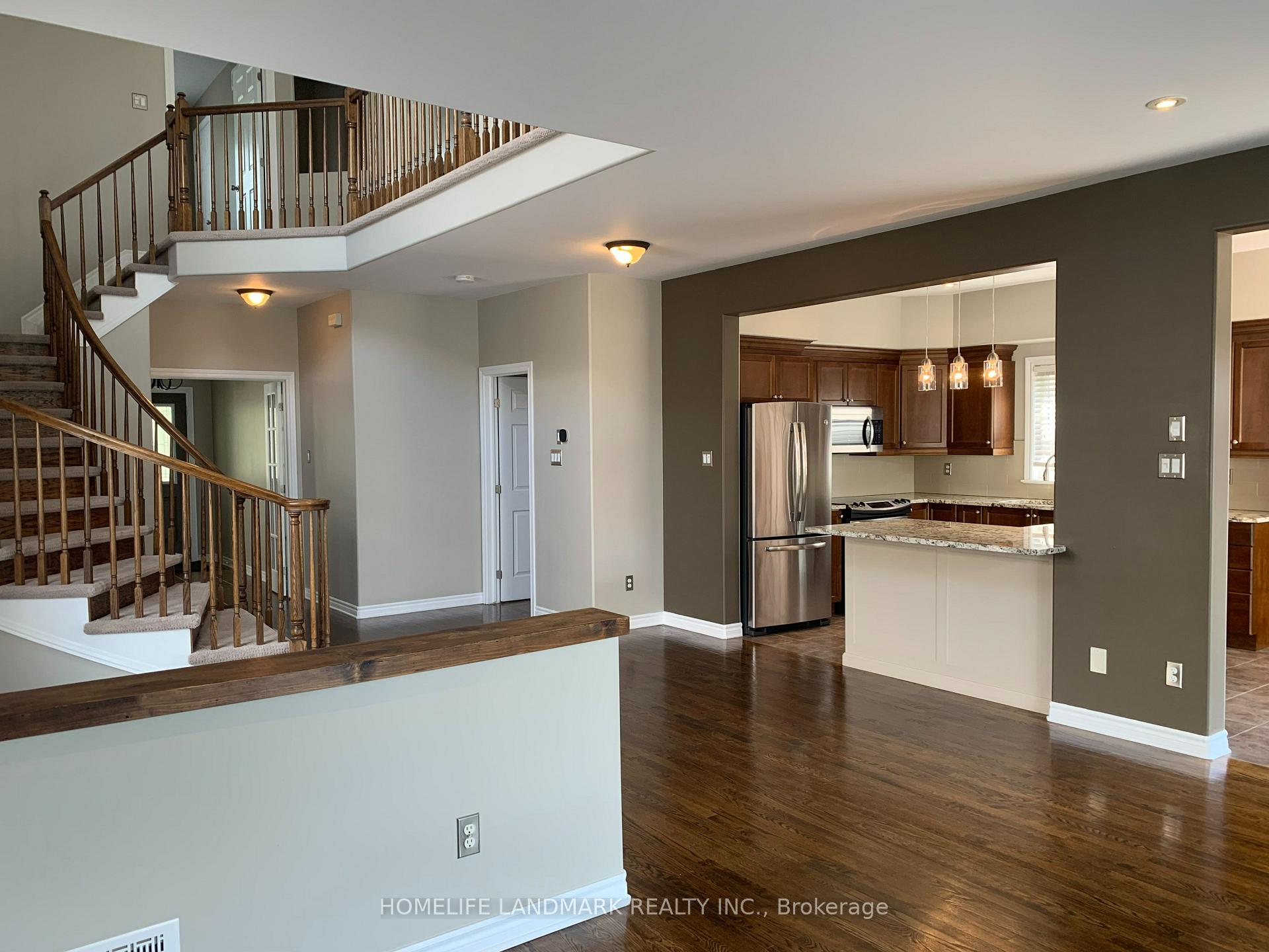 Photo 4 of 64 Black Bear Way, Ottawa, Stittsville (South) — HOMEH