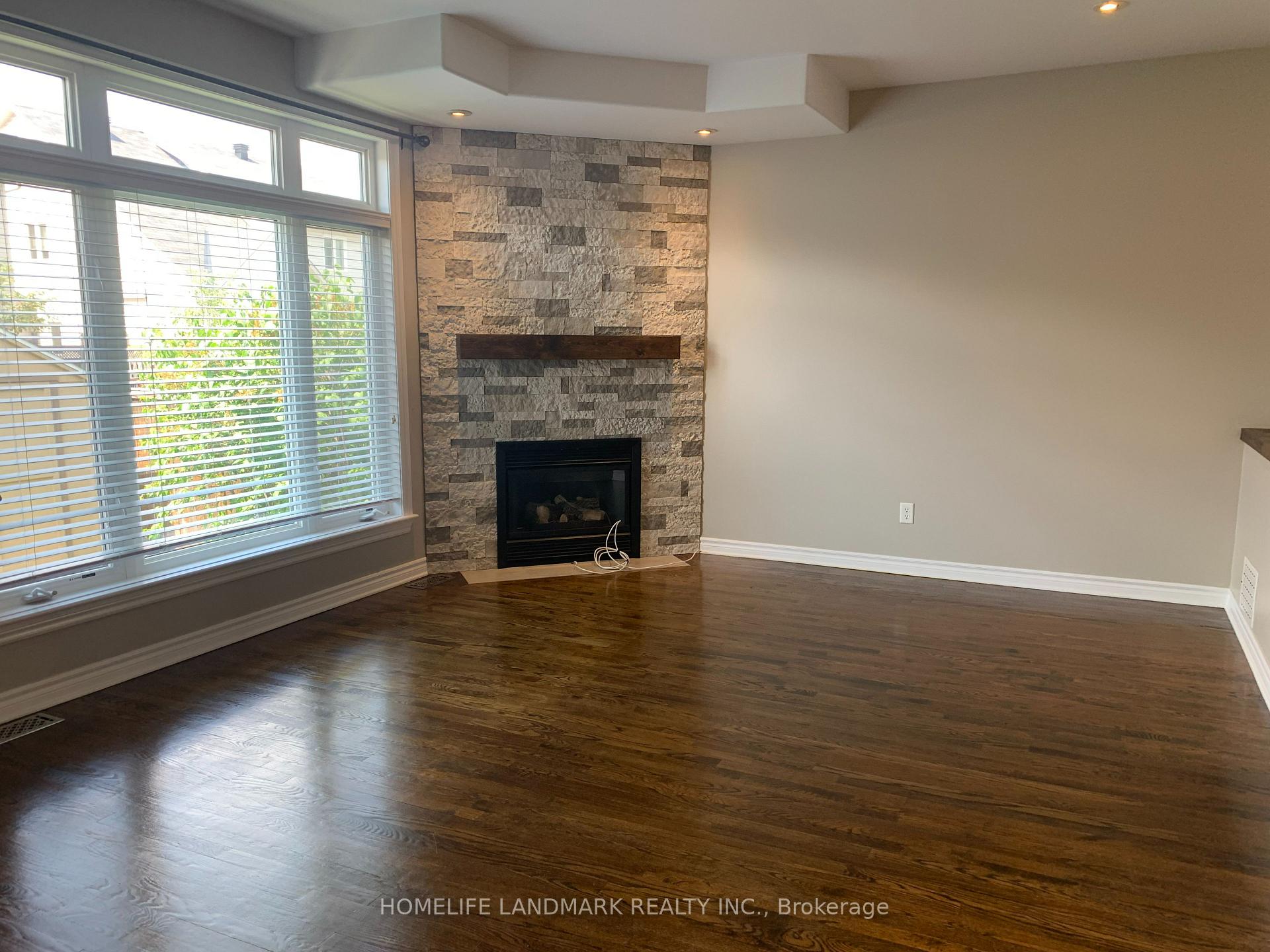 Photo 7 of 64 Black Bear Way, Ottawa, Stittsville (South) — HOMEH