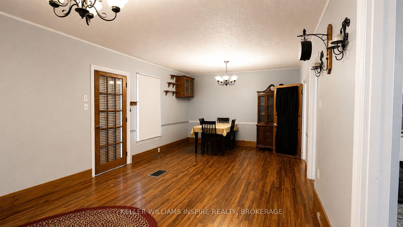 Photo 5 of 92 Elm Street, Kingston, East of Sir John A. Blvd — HOMEH