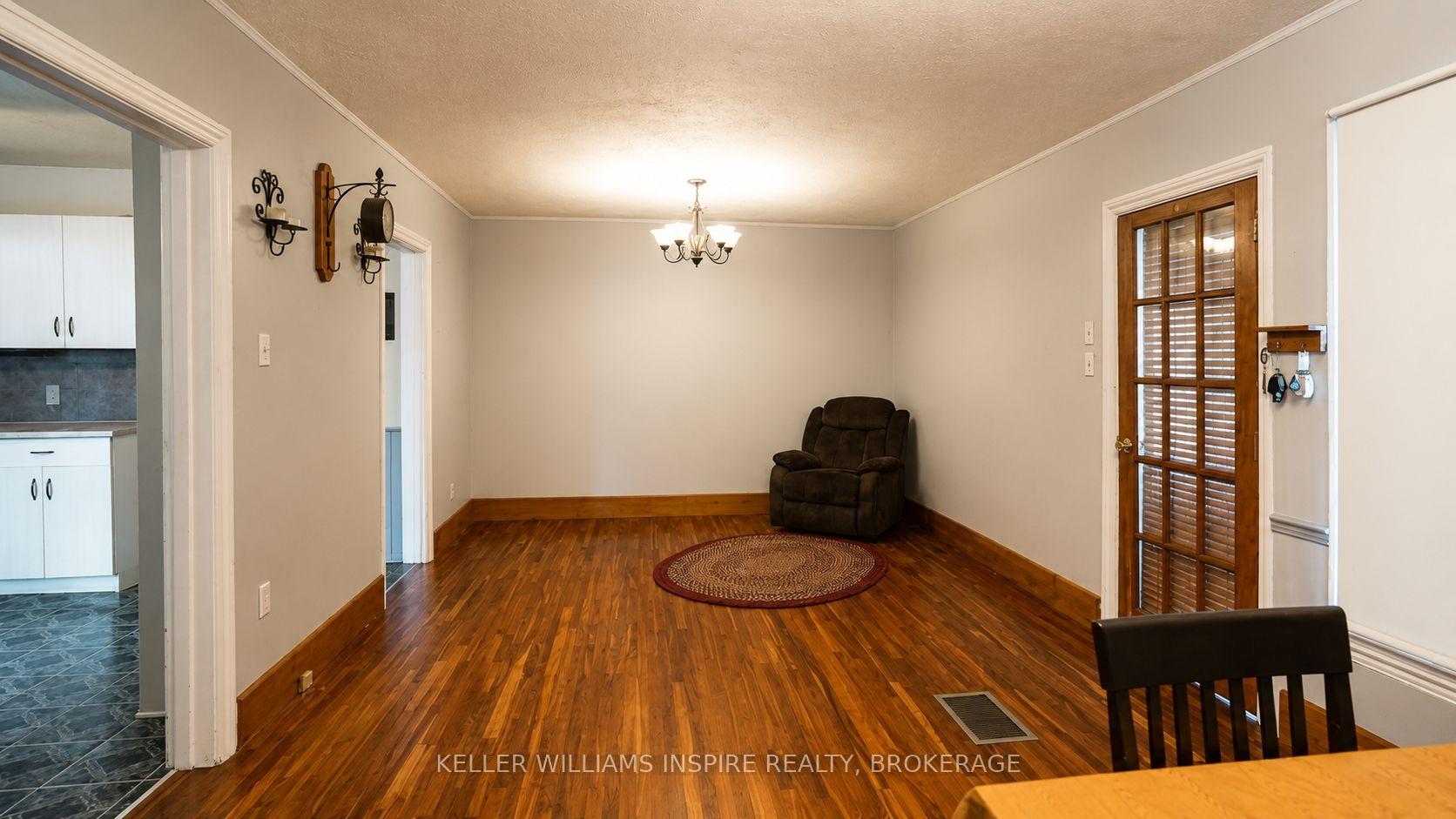 Photo 6 of 92 Elm Street, Kingston, East of Sir John A. Blvd — HOMEH