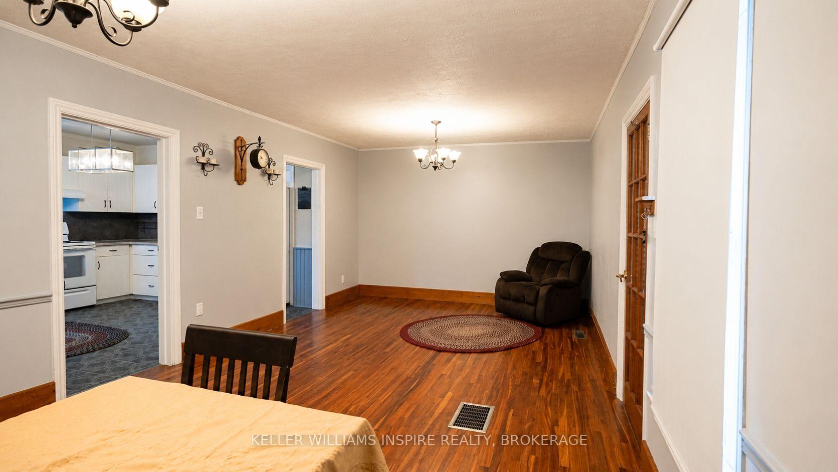 Photo 7 of 92 Elm Street, Kingston, East of Sir John A. Blvd — HOMEH