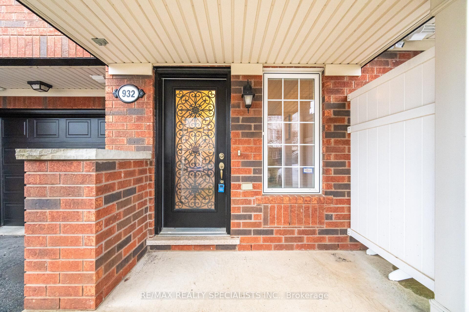 Photo 3 of 932 Sprague Place, Milton, Coates — HOMEH