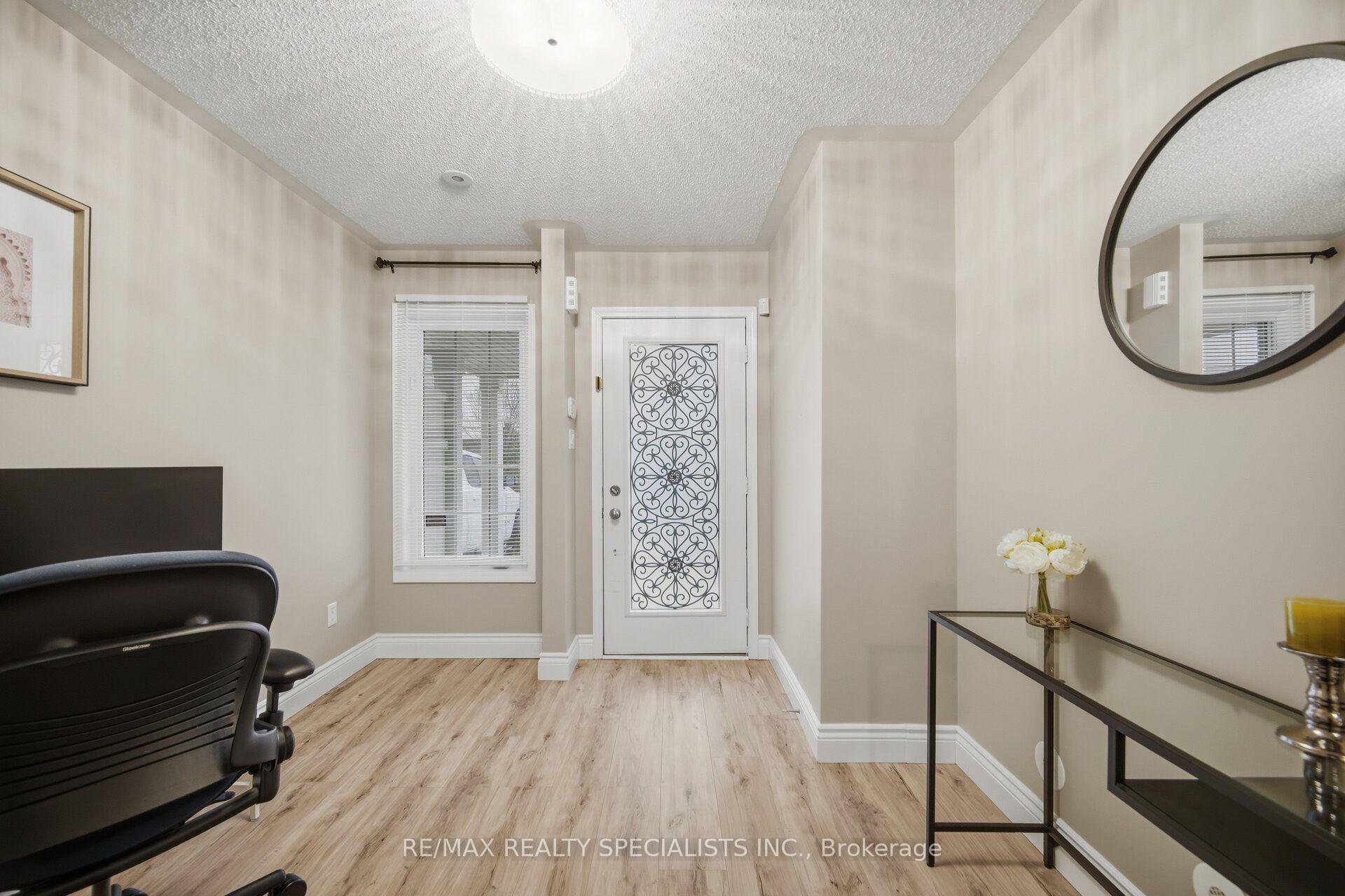 Photo 5 of 932 Sprague Place, Milton, Coates — HOMEH