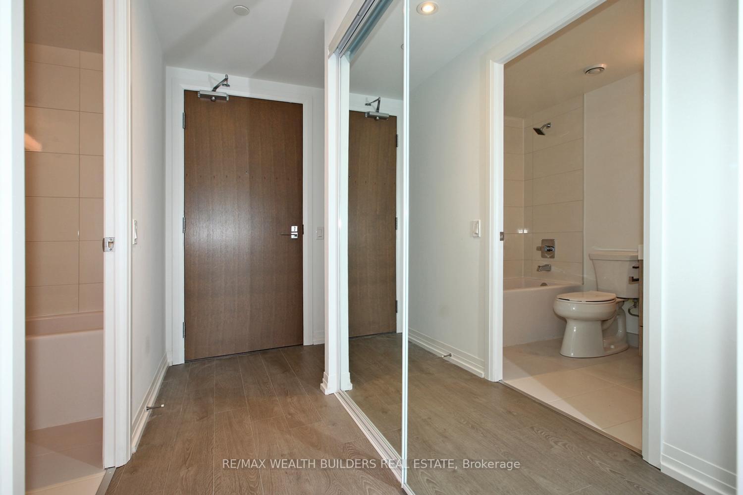 Photo 4 of Unit 2107, 251 Jarvis Street E, Toronto, Church-Yonge Corridor — HOMEH