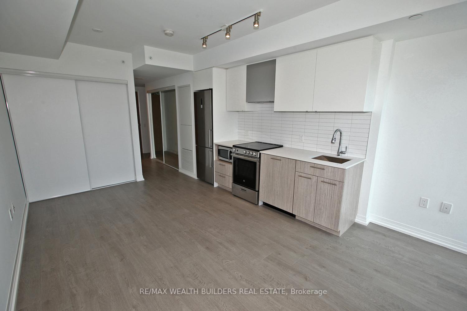 Photo 13 of Unit 2107, 251 Jarvis Street E, Toronto, Church-Yonge Corridor — HOMEH