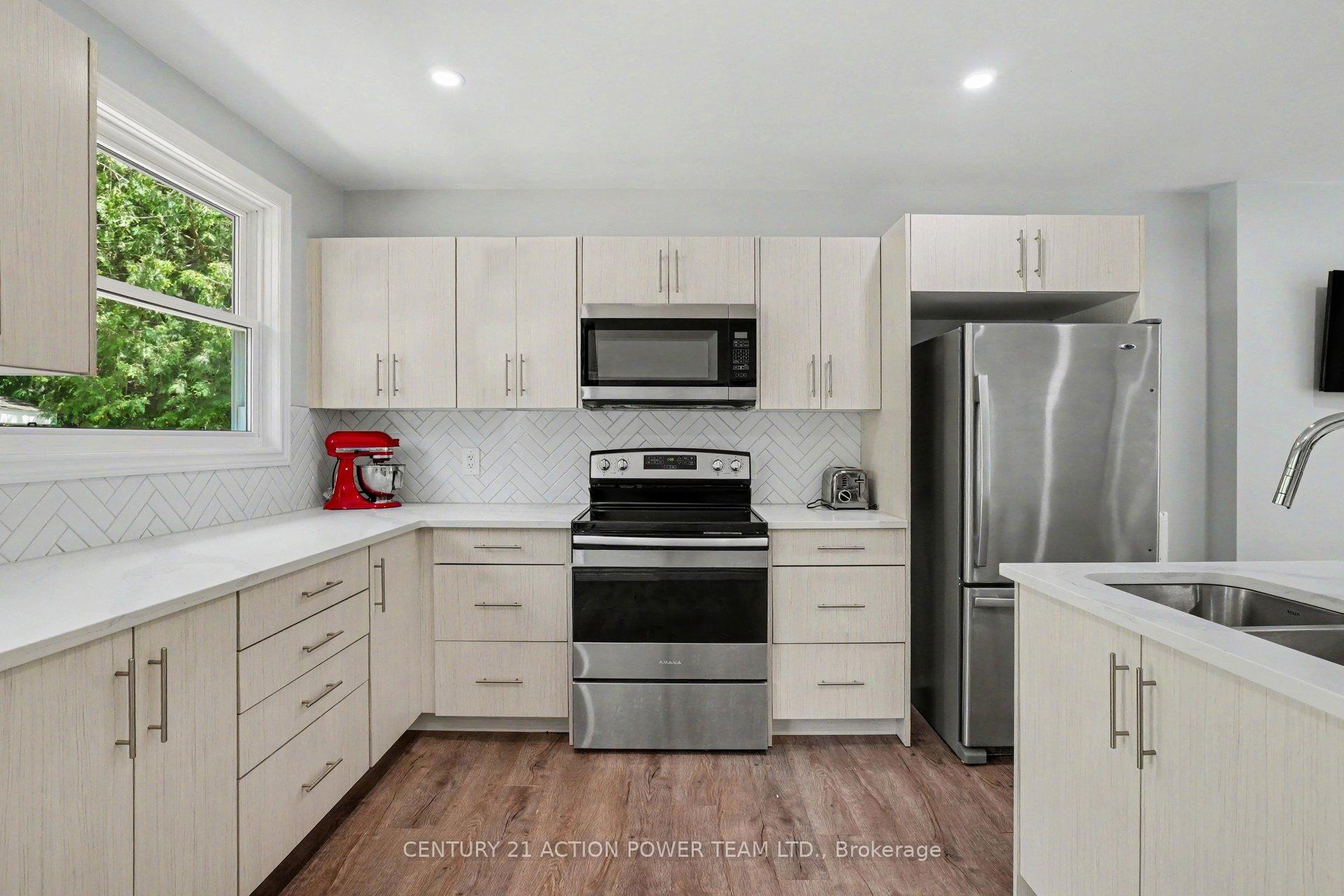Photo 14 of 422 Allbirch Road, Ottawa, Constance Bay — HOMEH