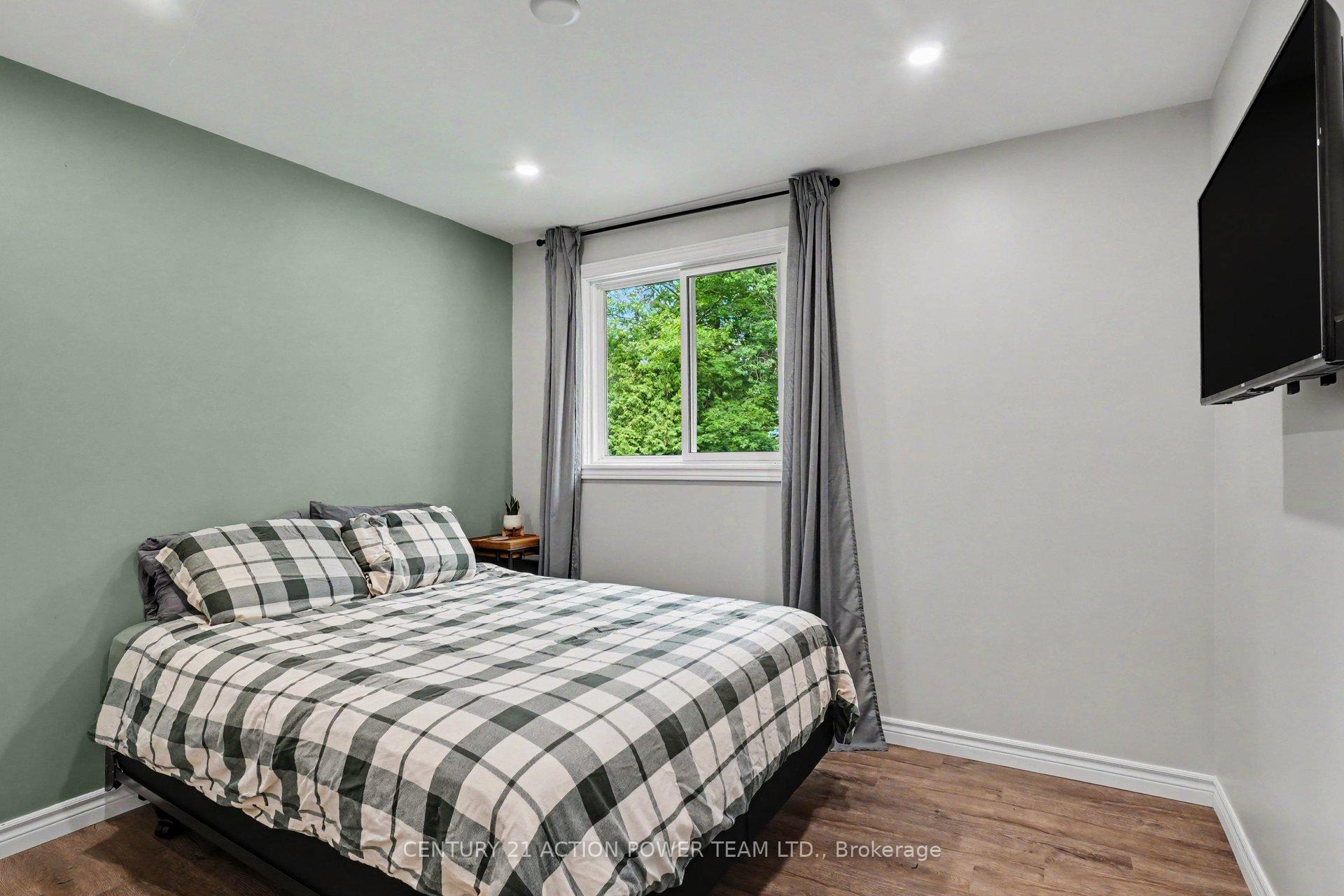 Photo 16 of 422 Allbirch Road, Ottawa, Constance Bay — HOMEH