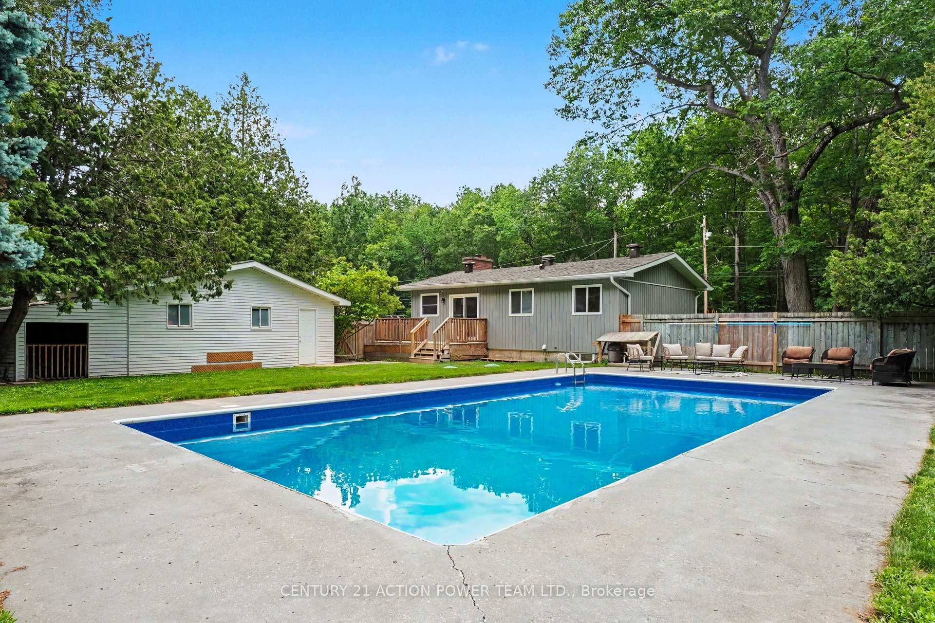 Photo 39 of 422 Allbirch Road, Ottawa, Constance Bay — HOMEH