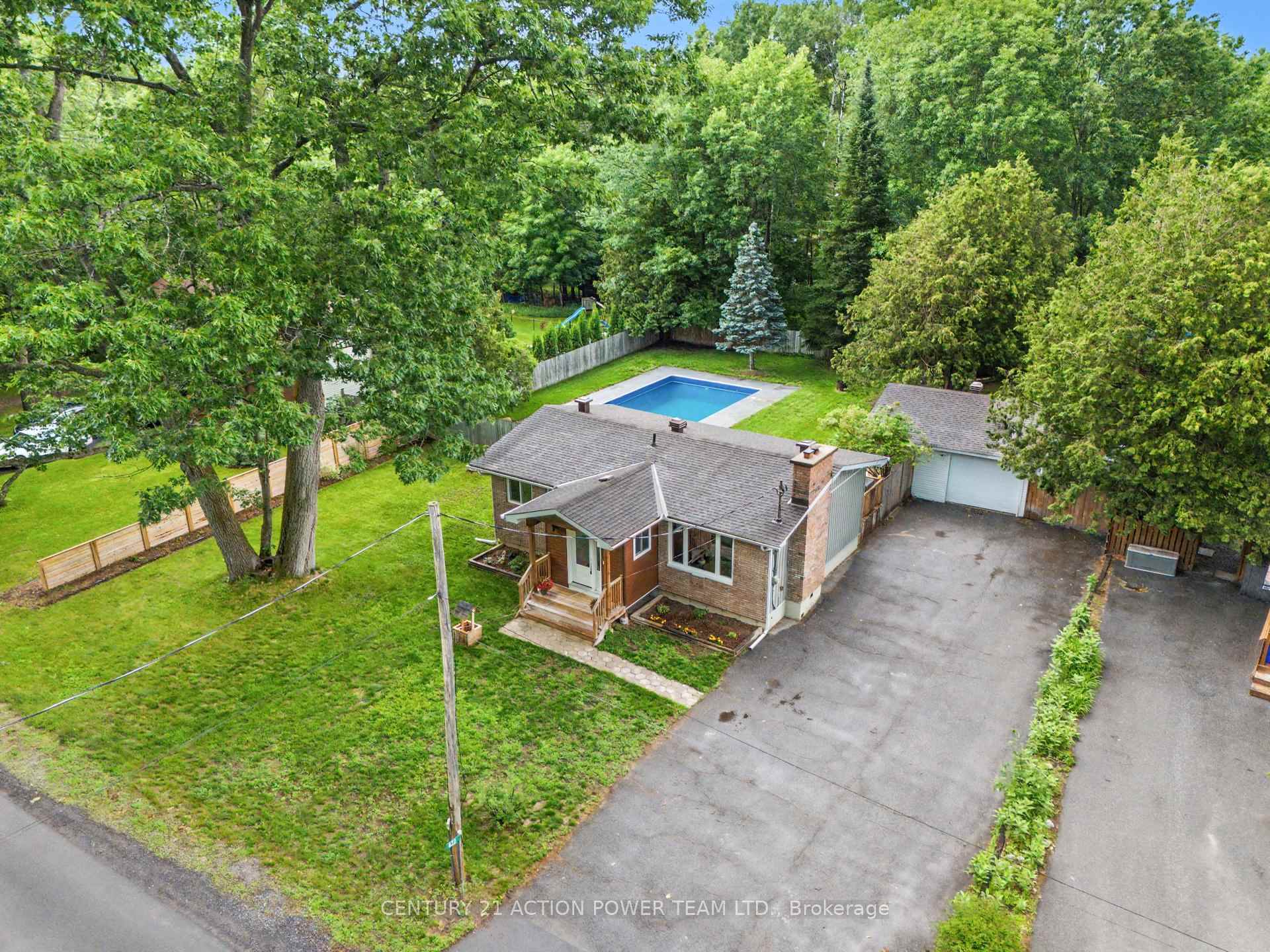 Photo 41 of 422 Allbirch Road, Ottawa, Constance Bay — HOMEH