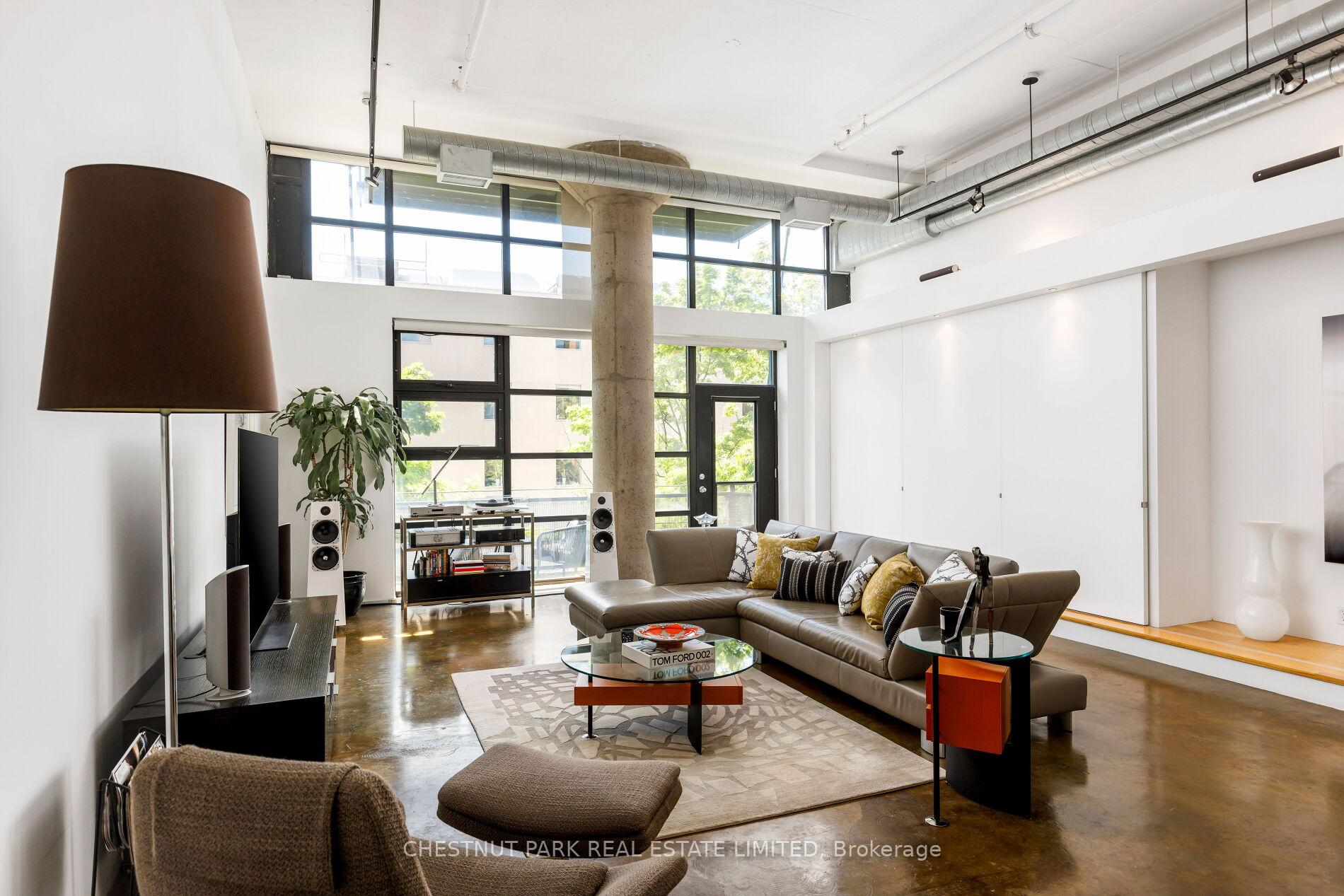 Photo 4 of Unit 306, 90 Sumach Street, Toronto, Regent Park — HOMEH