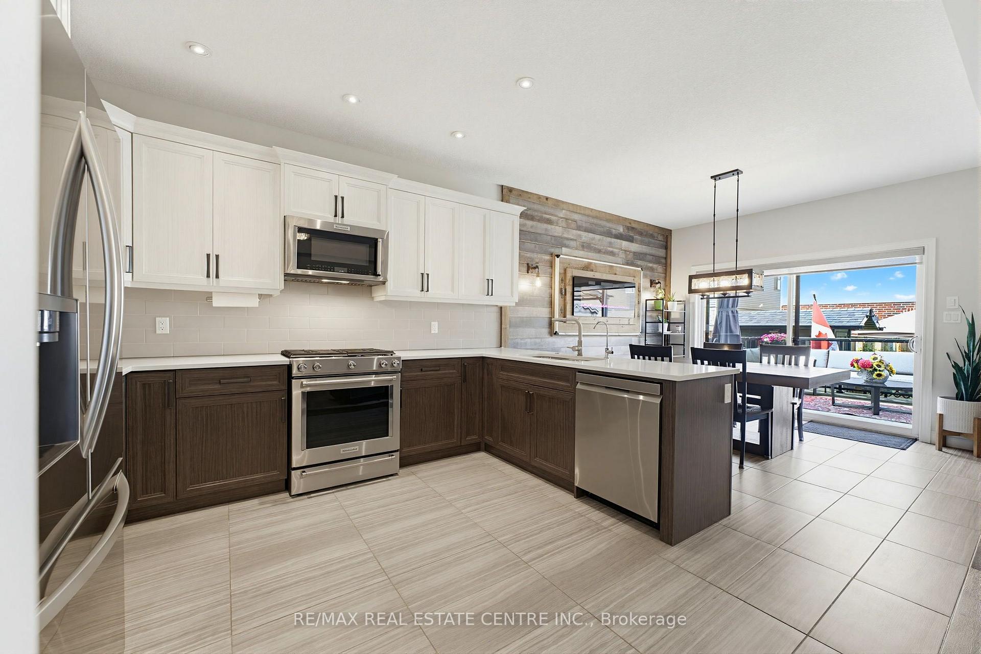 Photo 10 of 148 Birkinshaw Road, Cambridge — HOMEH