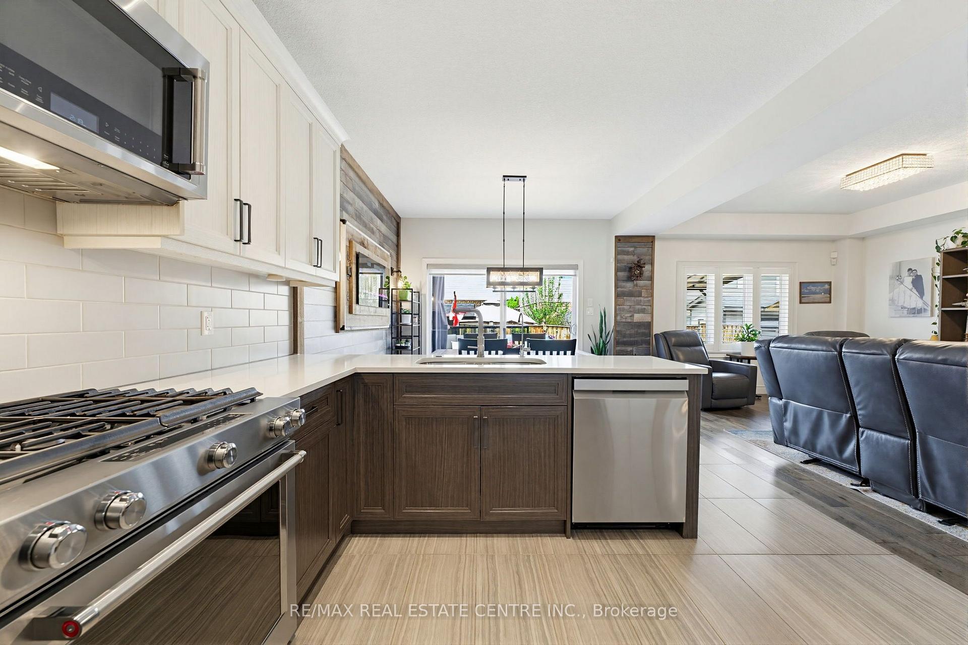 Photo 11 of 148 Birkinshaw Road, Cambridge — HOMEH