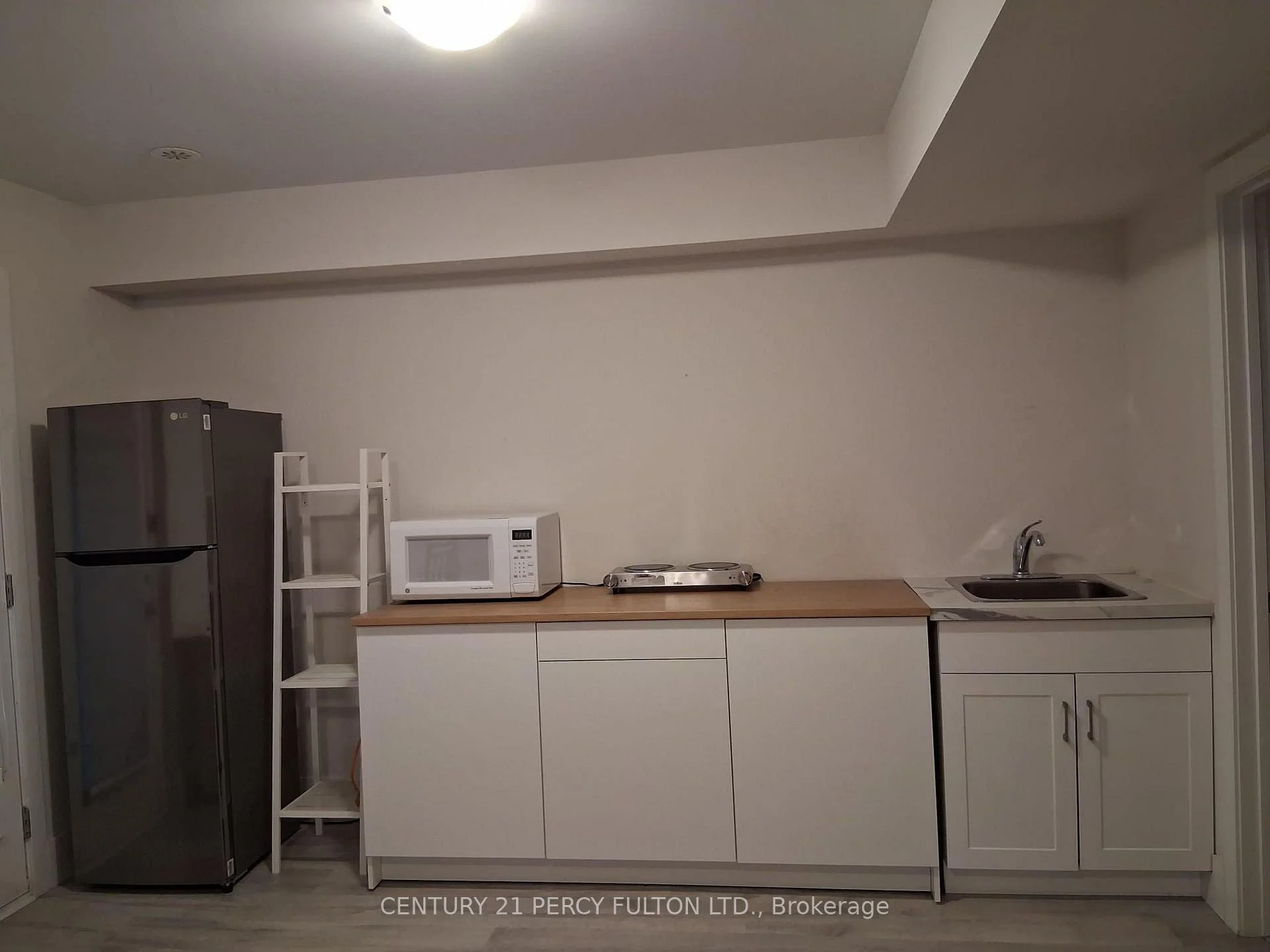 Photo 5 of 1 Sydney Circle, Vaughan, Vellore Village — HOMEH
