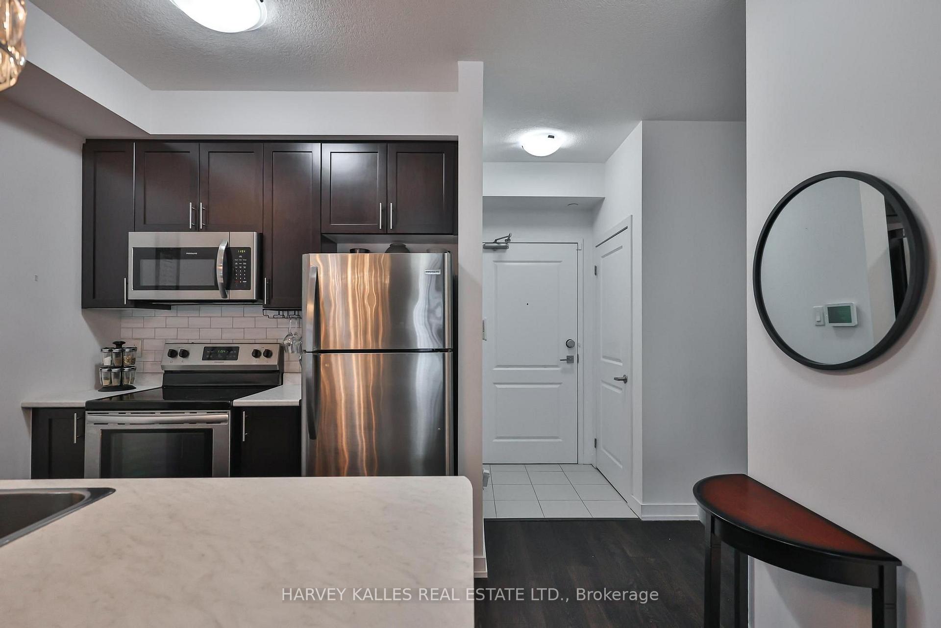 Photo 9 of Unit 122, 101 Shoreview Place, Hamilton, Lakeshore — HOMEH
