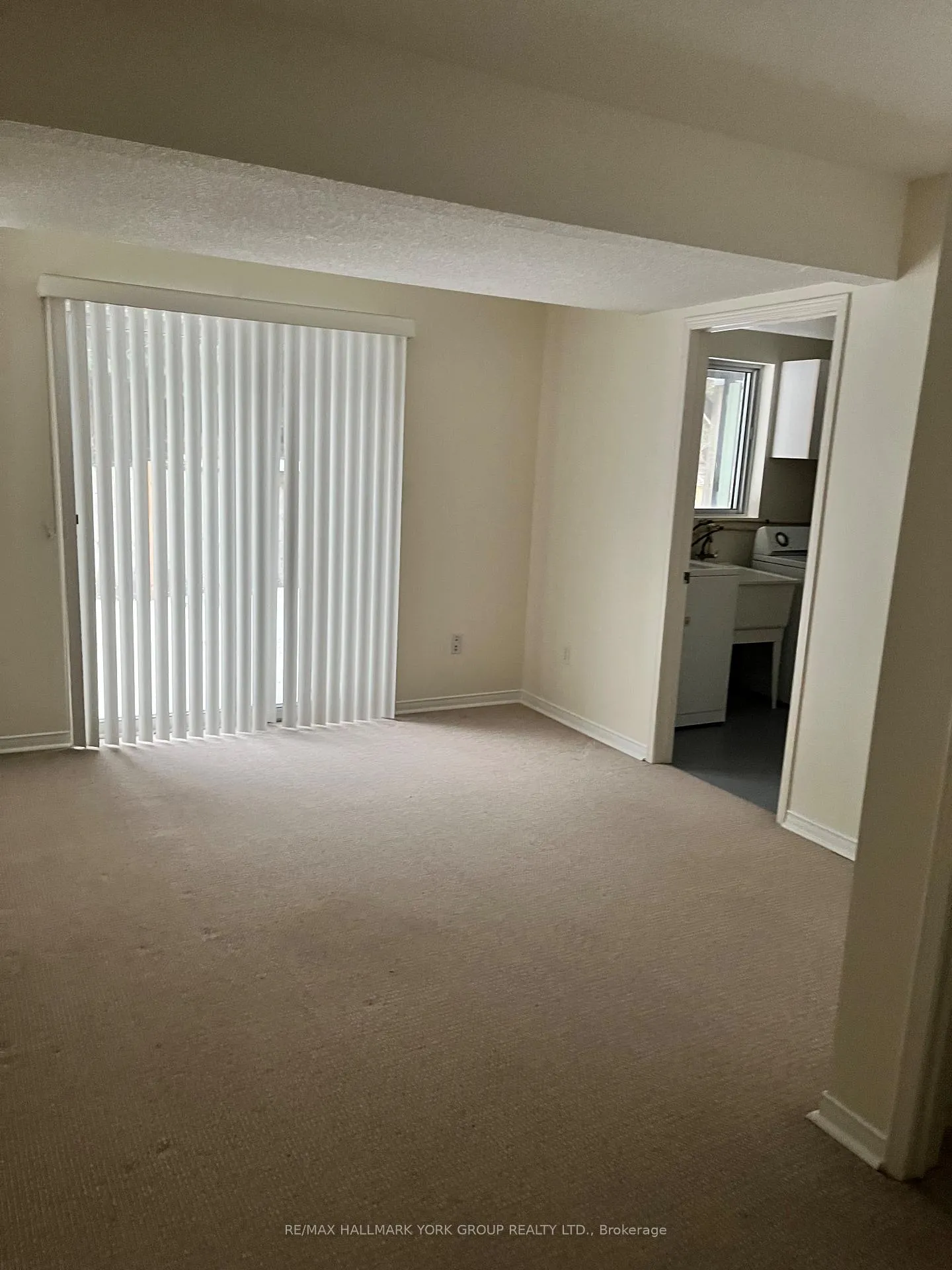 Photo 8 of Unit 34, 490 Veterans Drive, Barrie, Holly — HOMEH