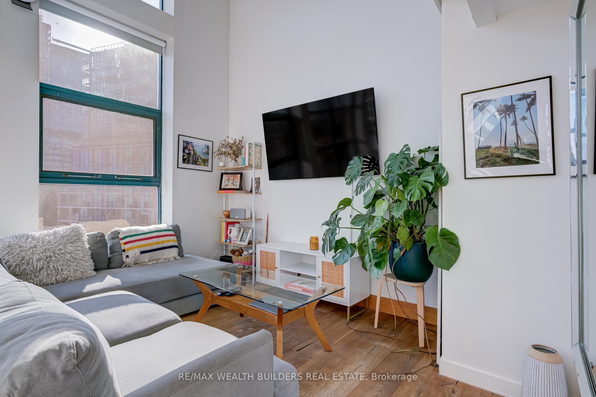 Photo 4 of Unit 403, 393 King Street E, Toronto, Moss Park — HOMEH