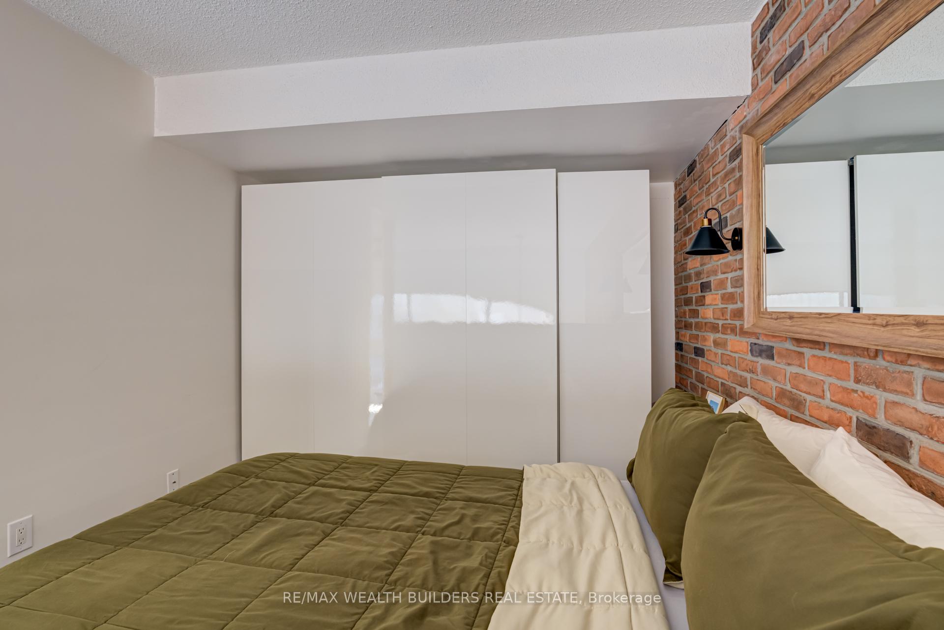 Photo 13 of Unit 403, 393 King Street E, Toronto, Moss Park — HOMEH