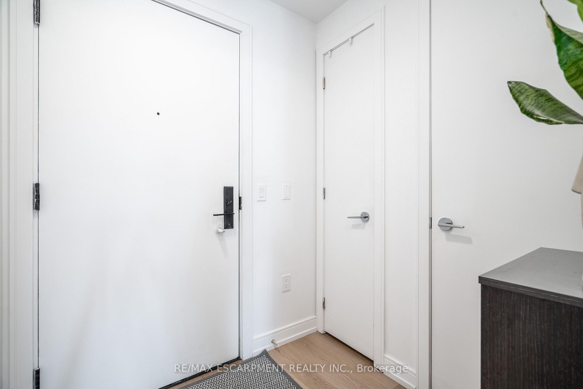 Photo 3 of Unit 1504, 1 Jarvis Street, Hamilton, Beasley — HOMEH