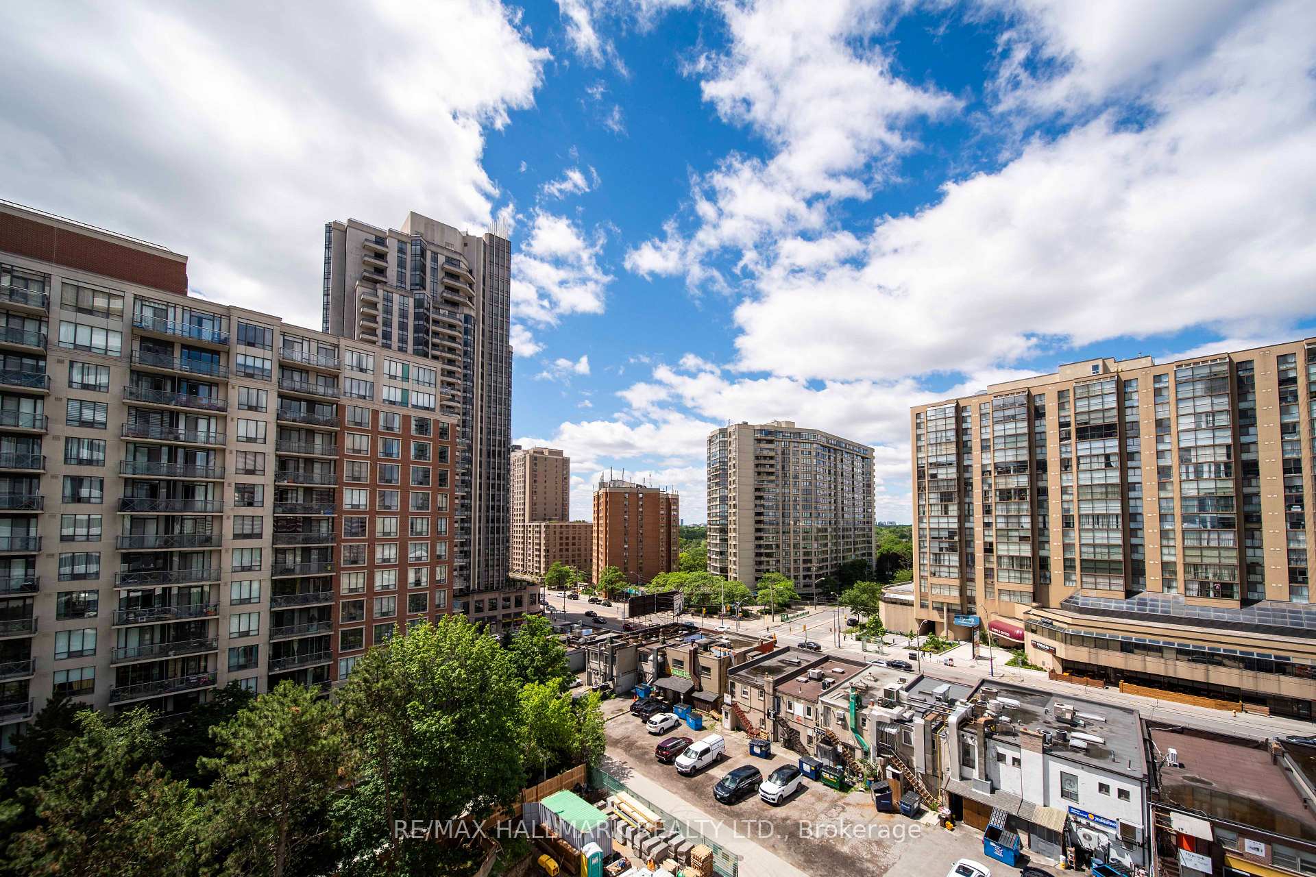 Photo 28 of Unit 702, 15 Holmes Avenue, North York, Willowdale East — HOMEH