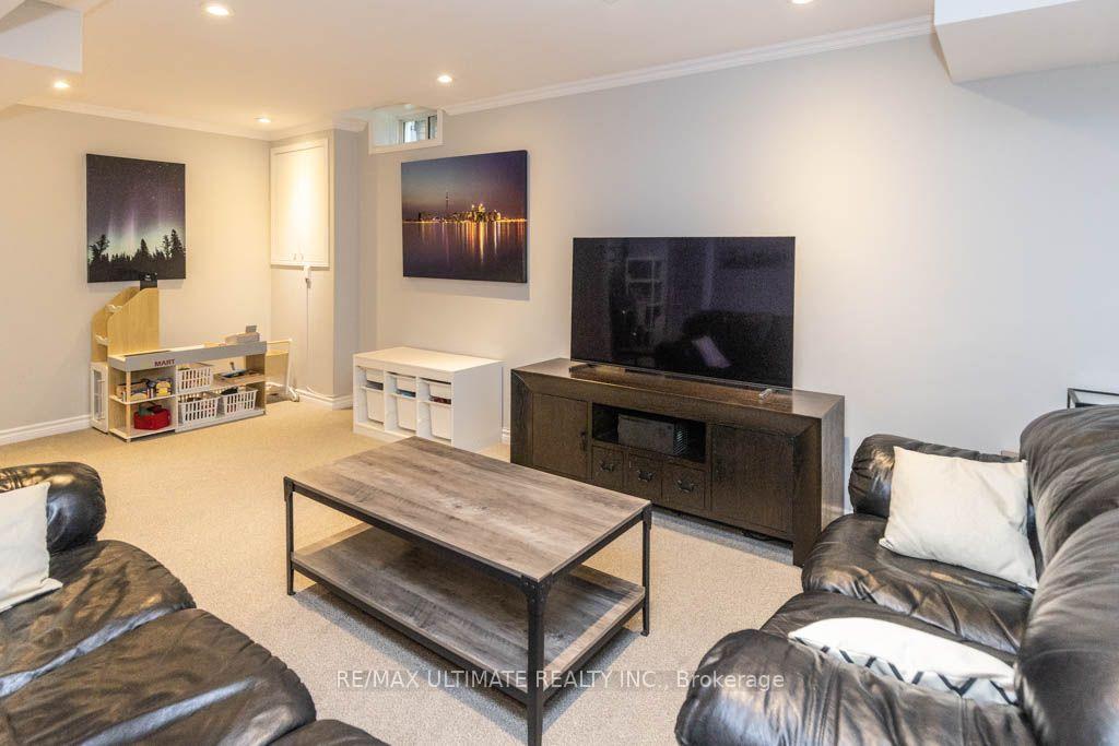 Photo 30 of 46 Beaumaris Crescent, Whitby, Brooklin — HOMEH
