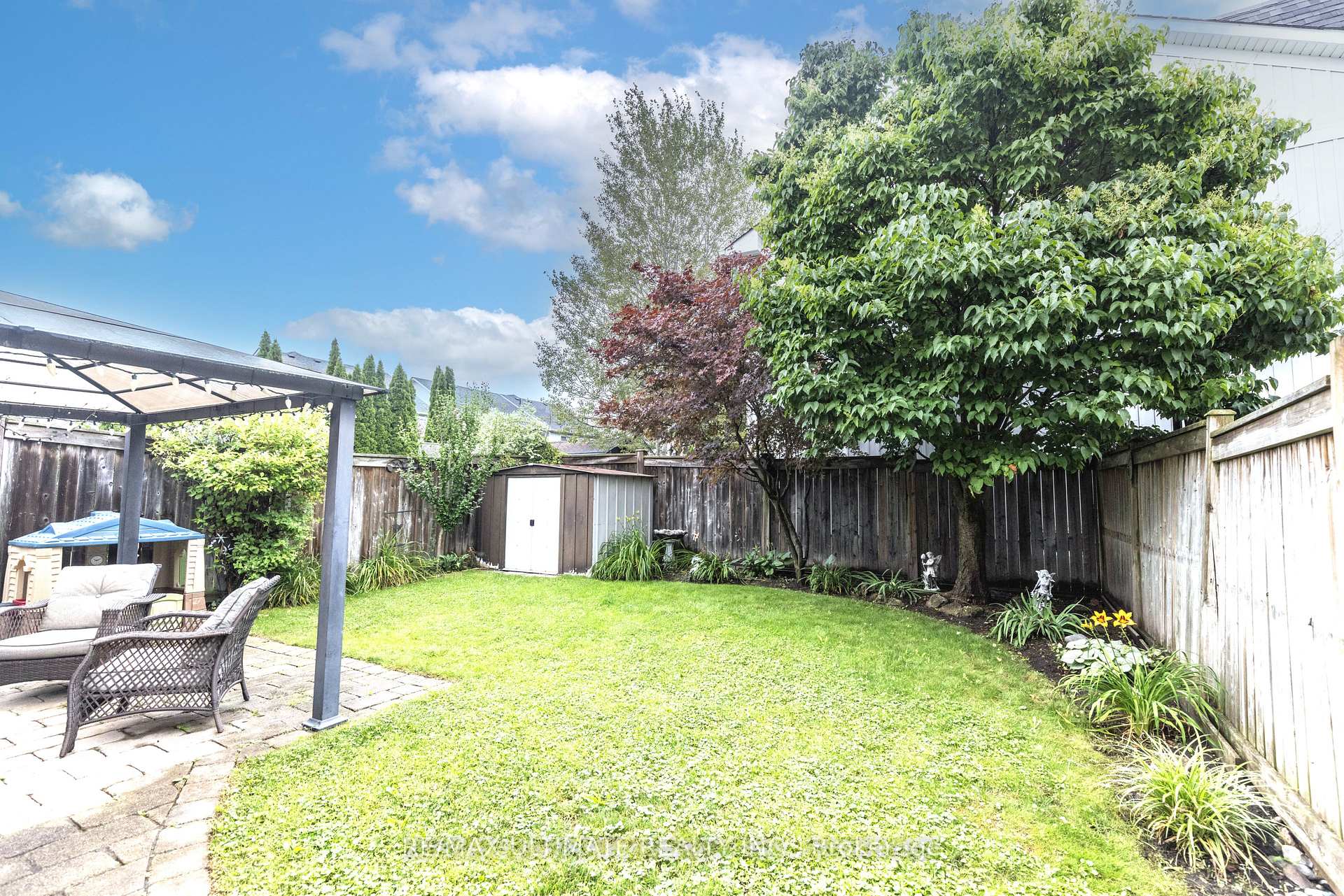 Photo 37 of 46 Beaumaris Crescent, Whitby, Brooklin — HOMEH