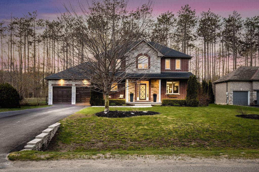Photo 2 of 12 Lloyd Cook Drive E, Springwater, Snow Valley — HOMEH
