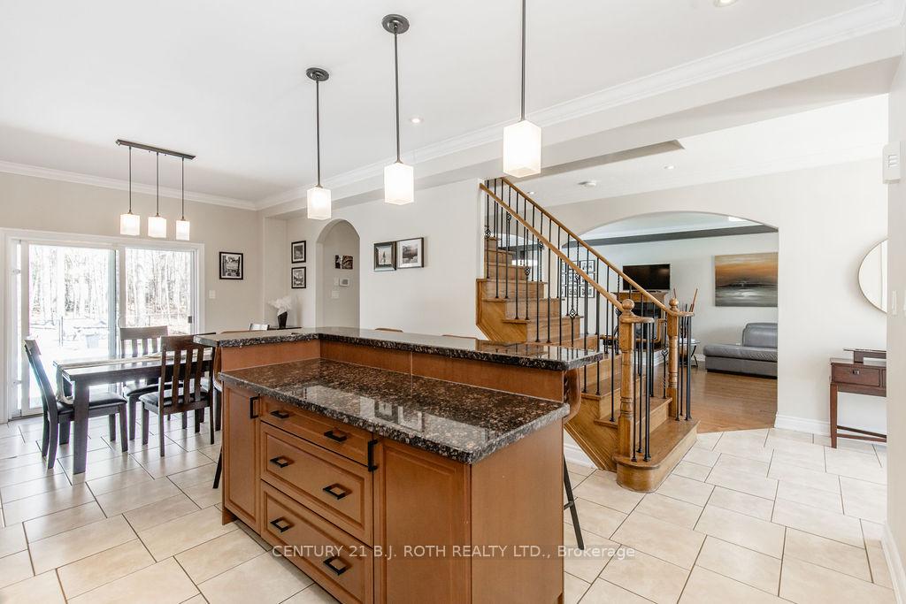 Photo 7 of 12 Lloyd Cook Drive E, Springwater, Snow Valley — HOMEH