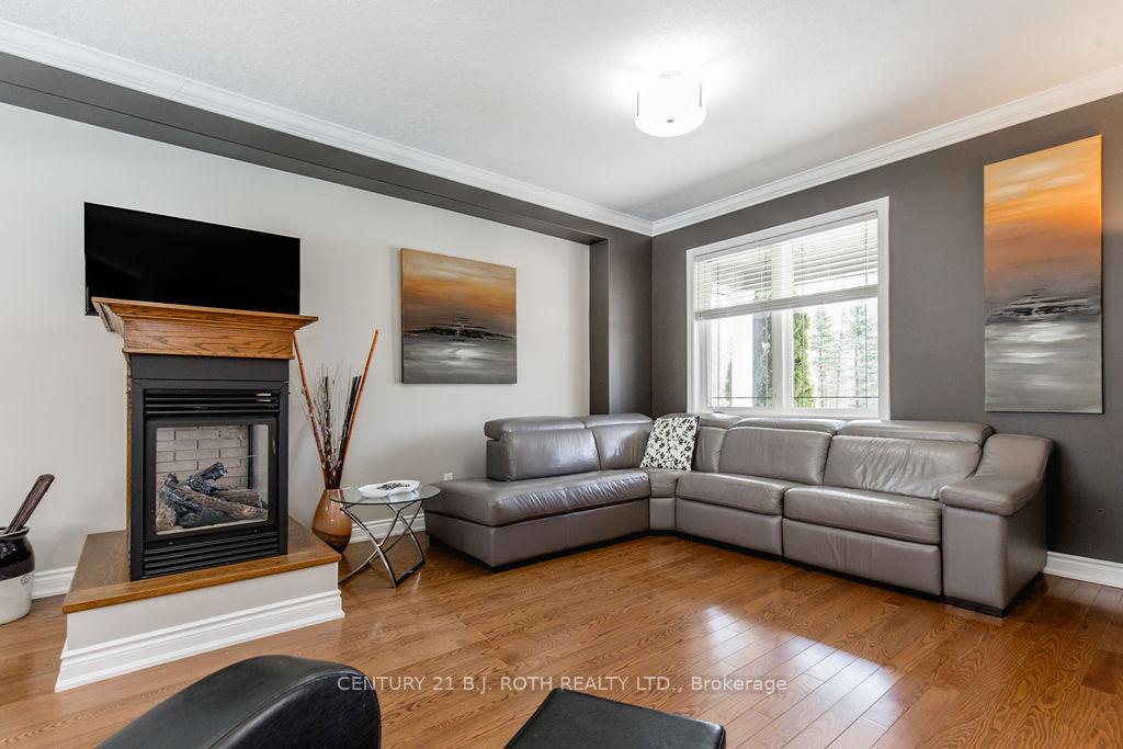 Photo 12 of 12 Lloyd Cook Drive E, Springwater, Snow Valley — HOMEH