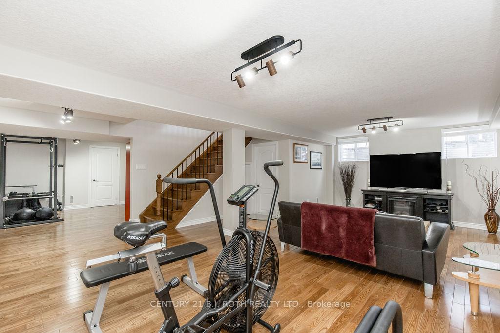 Photo 32 of 12 Lloyd Cook Drive E, Springwater, Snow Valley — HOMEH