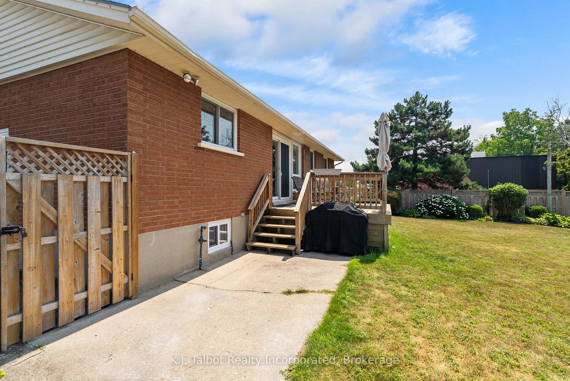 Photo 44 of 382 Huron Road, Goderich, Goderich (Town) — HOMEH