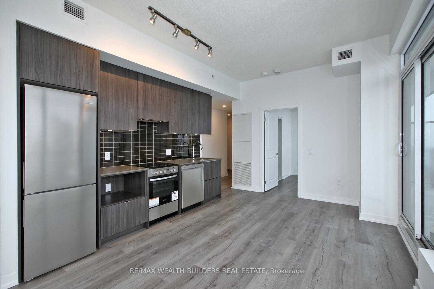 Photo 9 of Unit 3504, 395 Bloor Street E, Toronto, North St. James Town — HOMEH