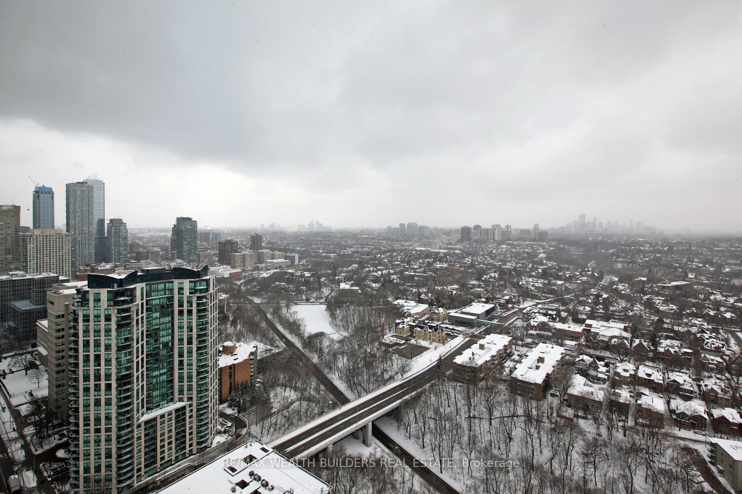 Photo 31 of Unit 3504, 395 Bloor Street E, Toronto, North St. James Town — HOMEH