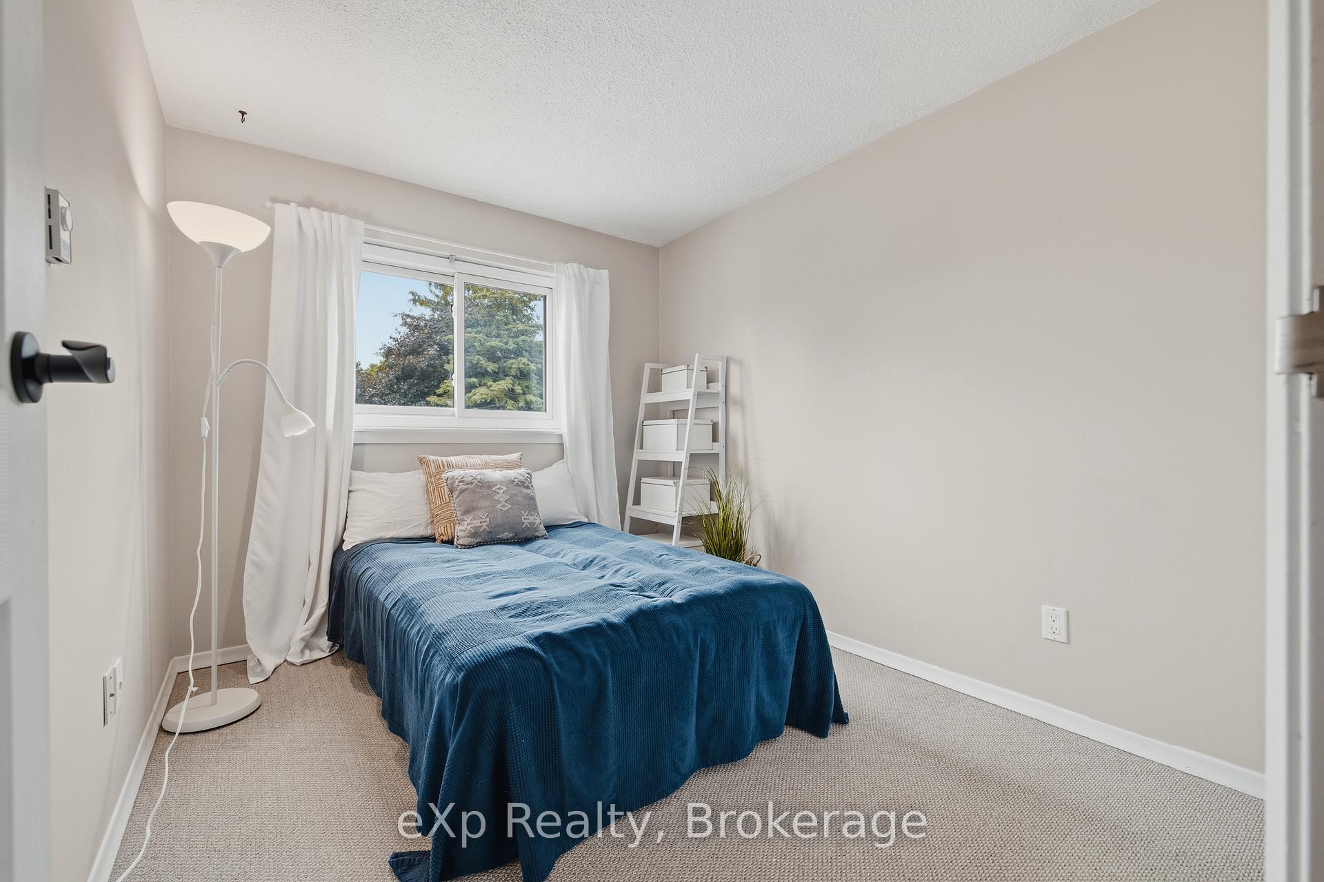 Photo 21 of Unit 4, 2 Worton Avenue, Guelph, Willow West/Sugarbush/West Acres — HOMEH