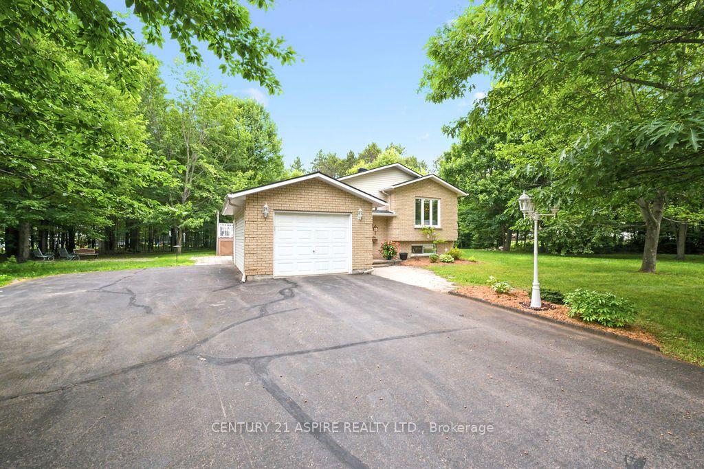 Photo 2 of 23 Cardinal Crescent, Petawawa, Petawawa — HOMEH