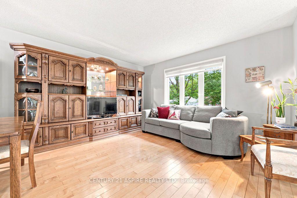Photo 6 of 23 Cardinal Crescent, Petawawa, Petawawa — HOMEH