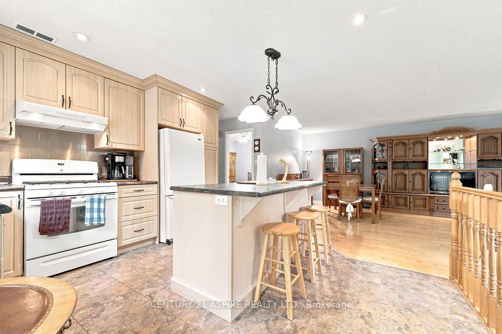 Photo 9 of 23 Cardinal Crescent, Petawawa, Petawawa — HOMEH