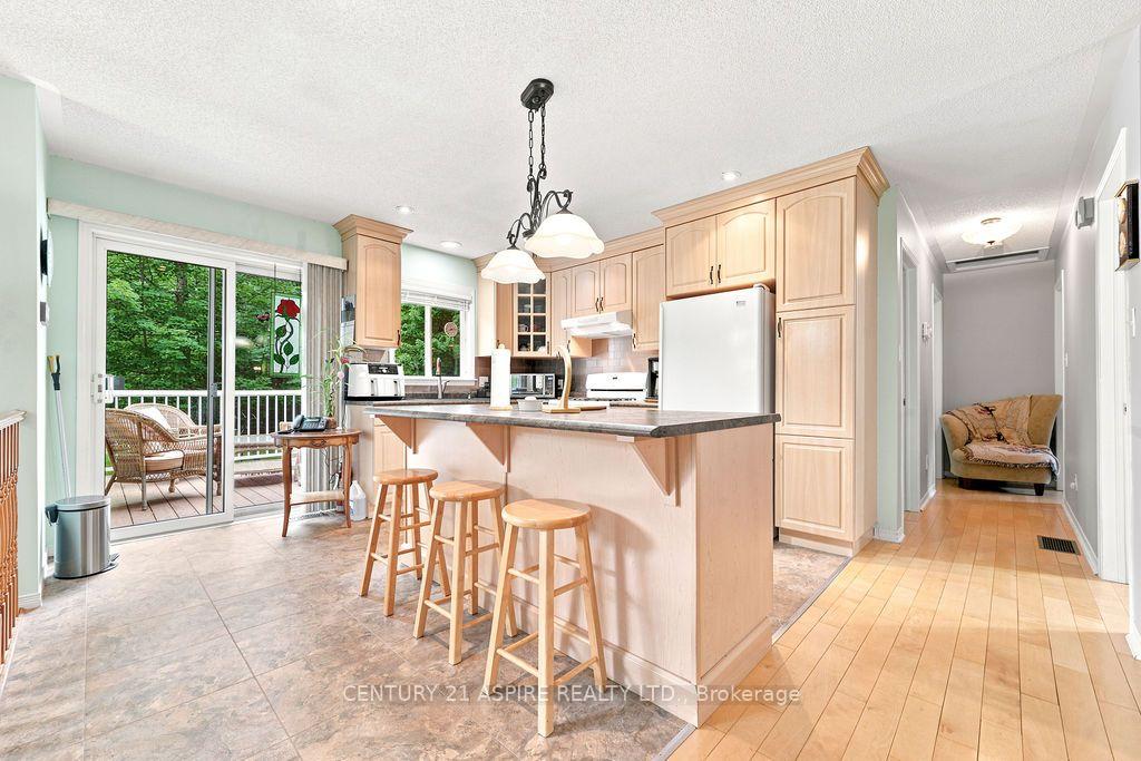 Photo 14 of 23 Cardinal Crescent, Petawawa, Petawawa — HOMEH