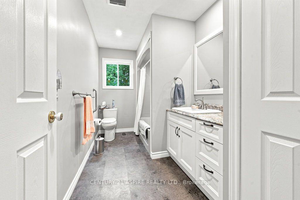 Photo 19 of 23 Cardinal Crescent, Petawawa, Petawawa — HOMEH