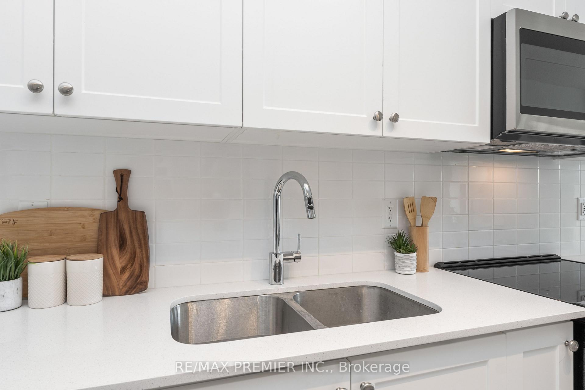 Photo 13 of Unit 310, 55 Duke Street W, Kitchener, City Commercial Core — HOMEH