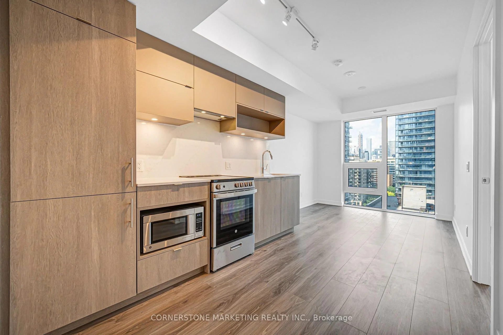 Photo of Unit 1717, 100 Queen Street E