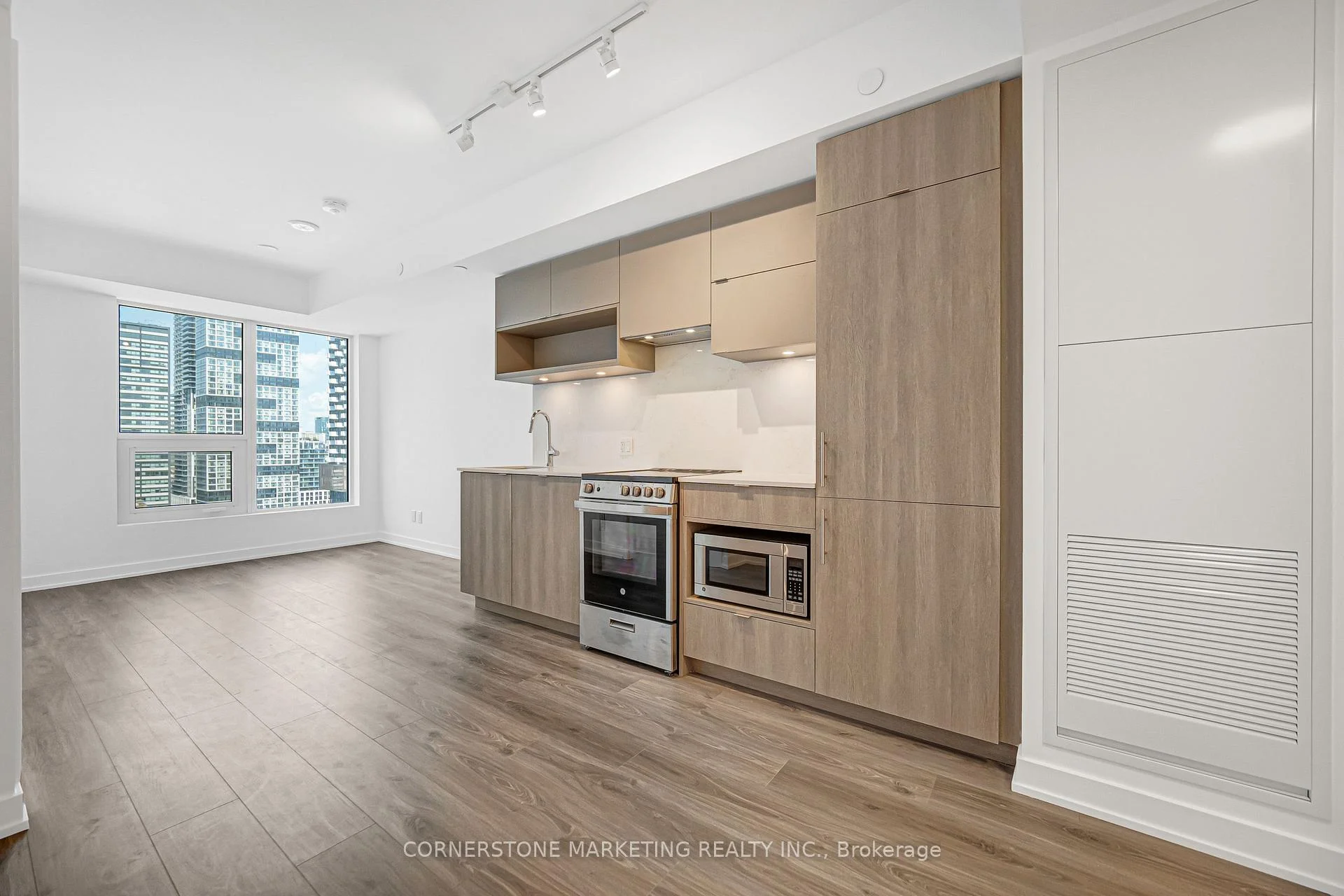 Photo of Unit 2301, 100 Queen Street E