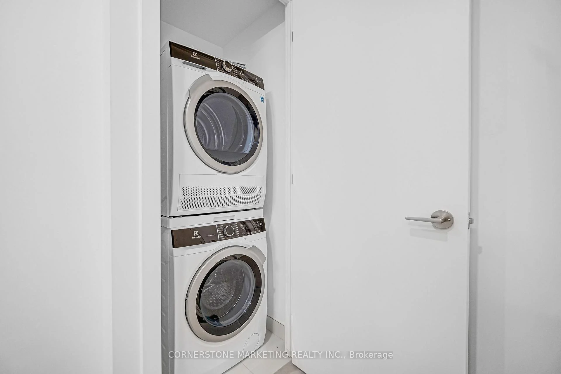 Photo 18 of Unit 306, 100 Queen Street E, Toronto, Church-Yonge Corridor — HOMEH