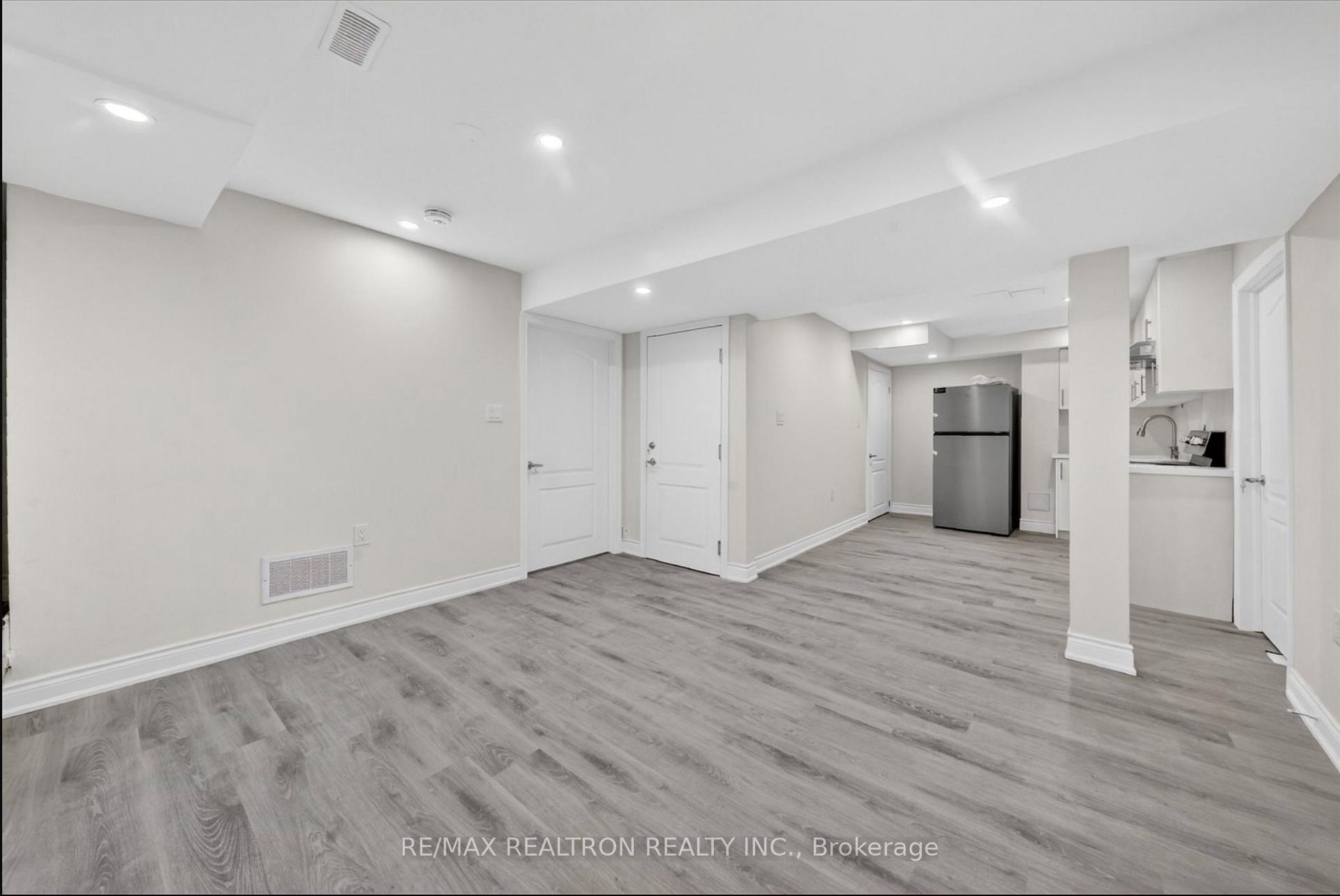 Photo 7 of Unit Basement, 20 Ivy Green Crescent, Scarborough, Morningside — HOMEH