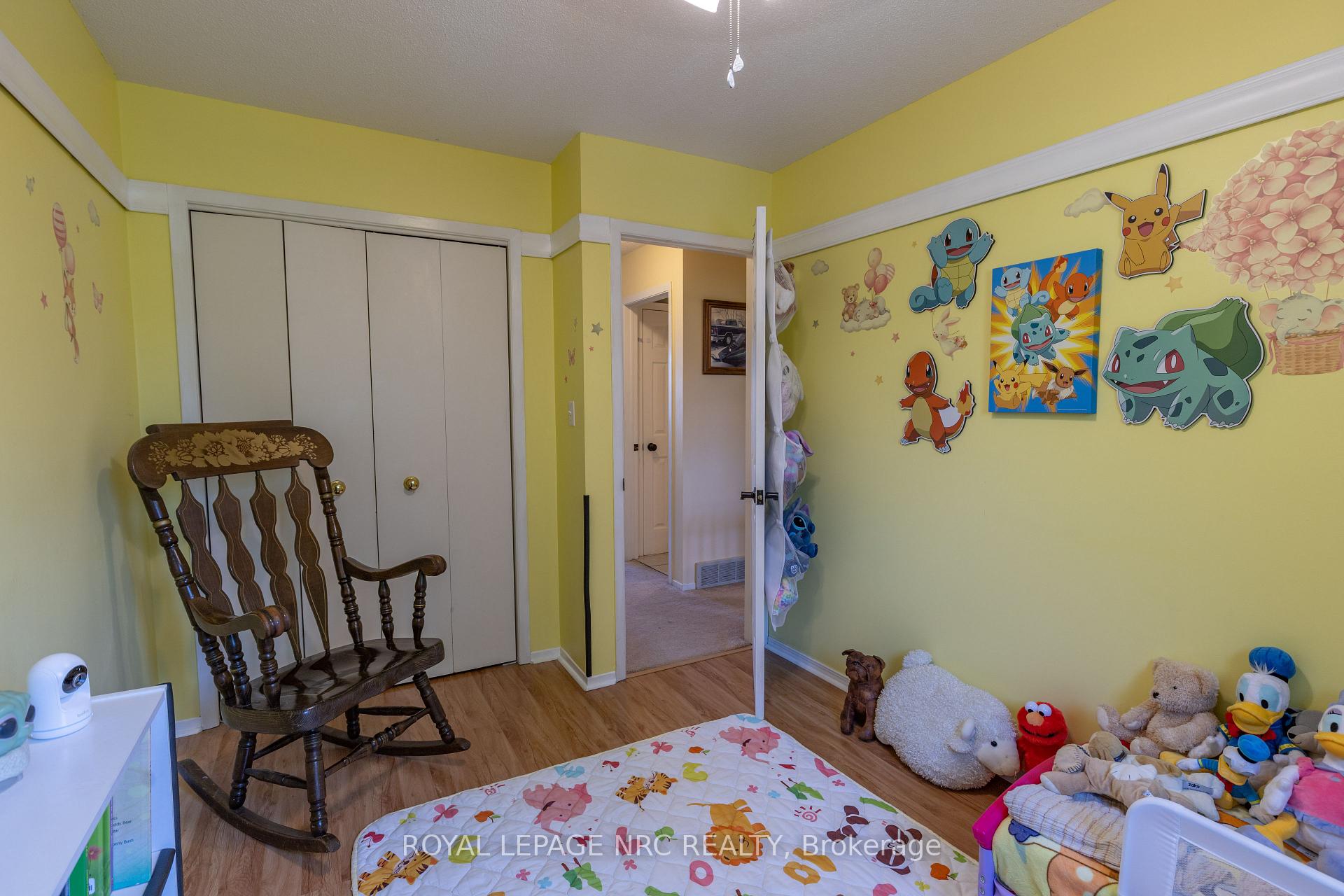 Photo 17 of 215 Windsor Street, Welland, Broadway — HOMEH