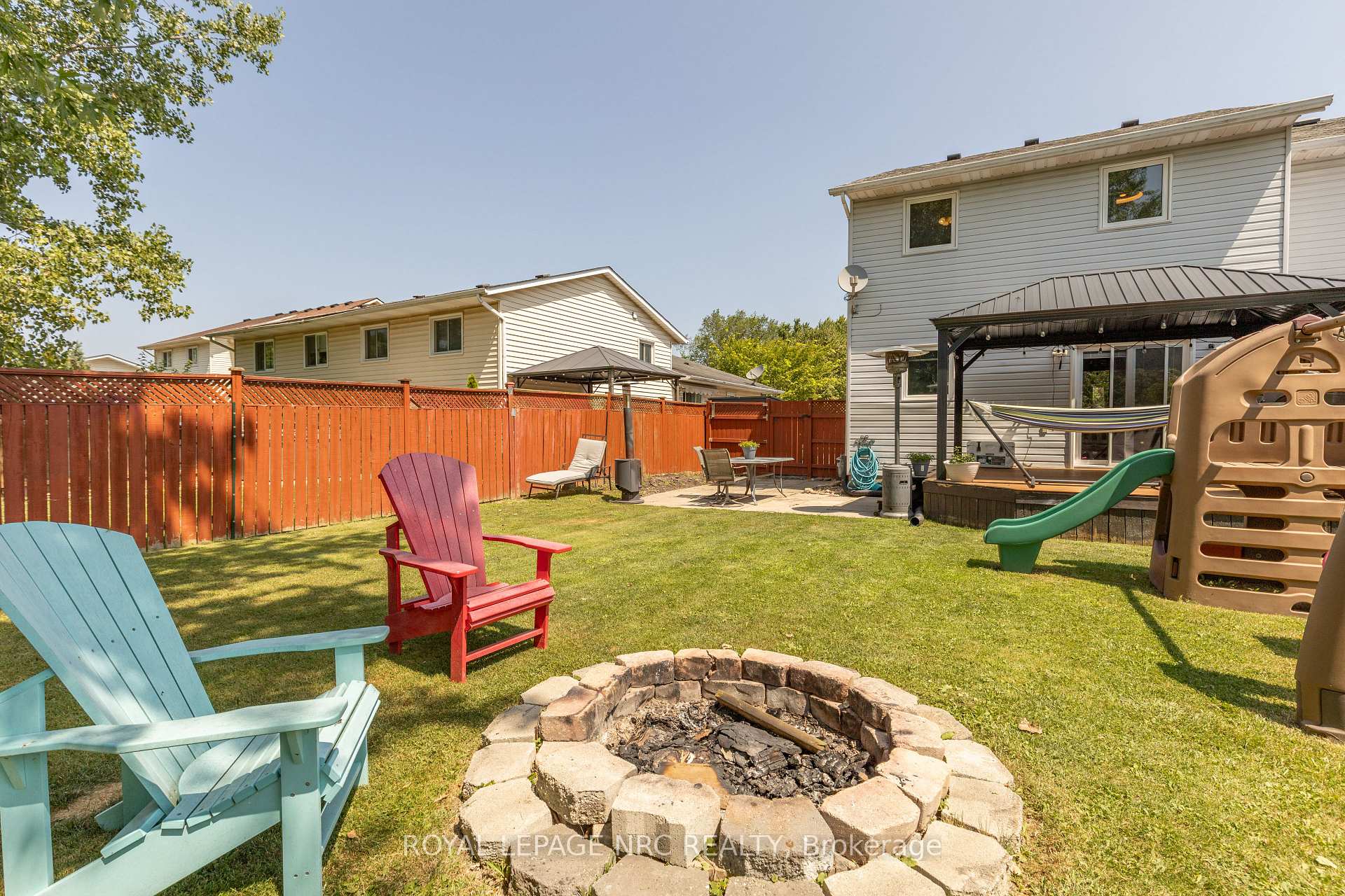 Photo 29 of 215 Windsor Street, Welland, Broadway — HOMEH