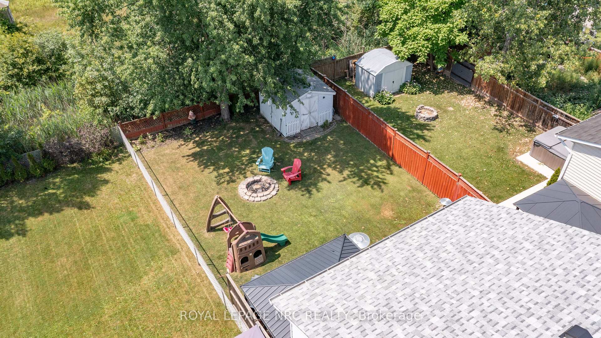 Photo 31 of 215 Windsor Street, Welland, Broadway — HOMEH
